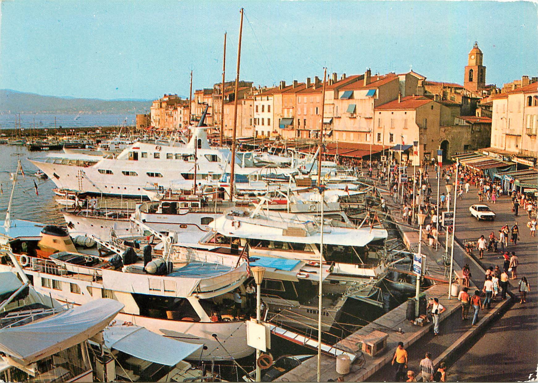CPM Saint Tropez (Var) La Cote d'Azur Varoise Vue generale du Port