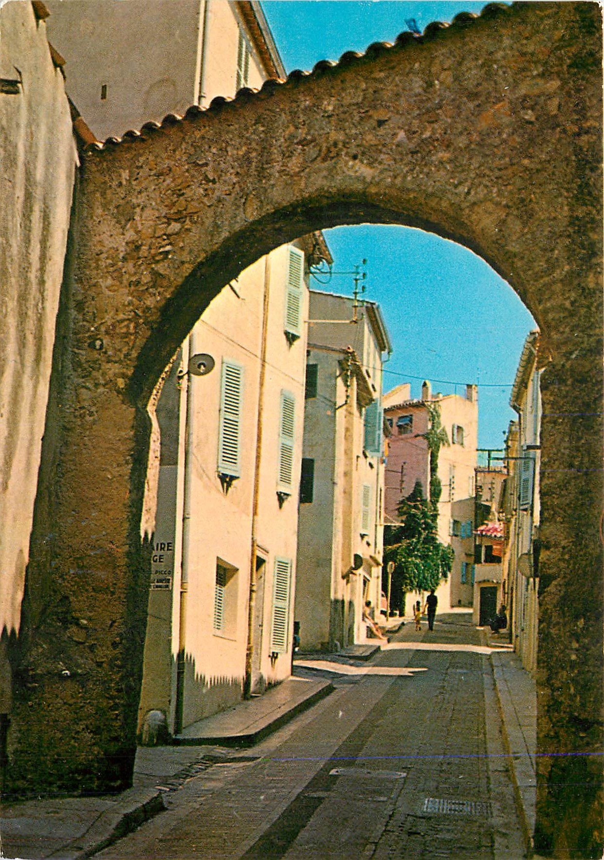 CPM Saint Tropez (Var) et ses Vieilles rues pittoresques