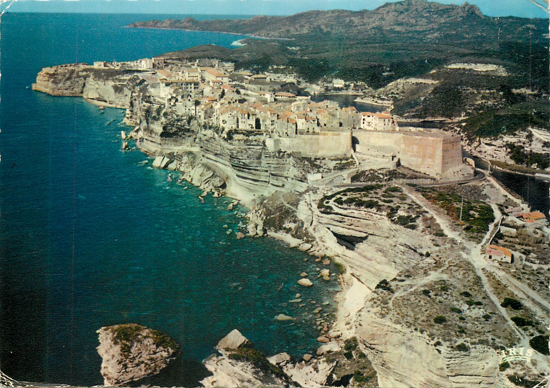 CPM Charmes et Couleurs de la Corse Bonifacio La ville sur les Falaises