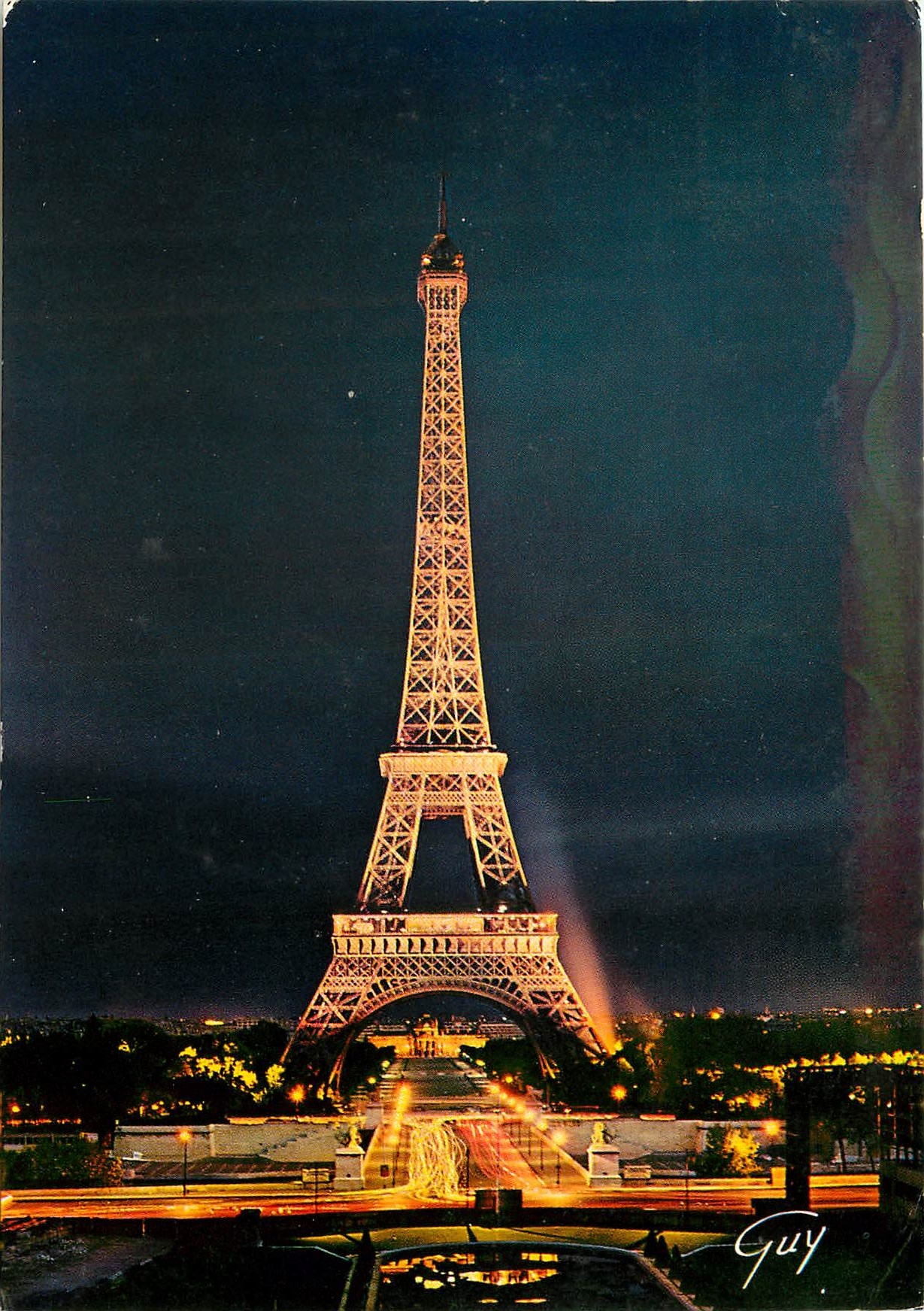 CPM Paris et ses Merveilles La Tour Eiffel (1887 1889m) vue la nuit