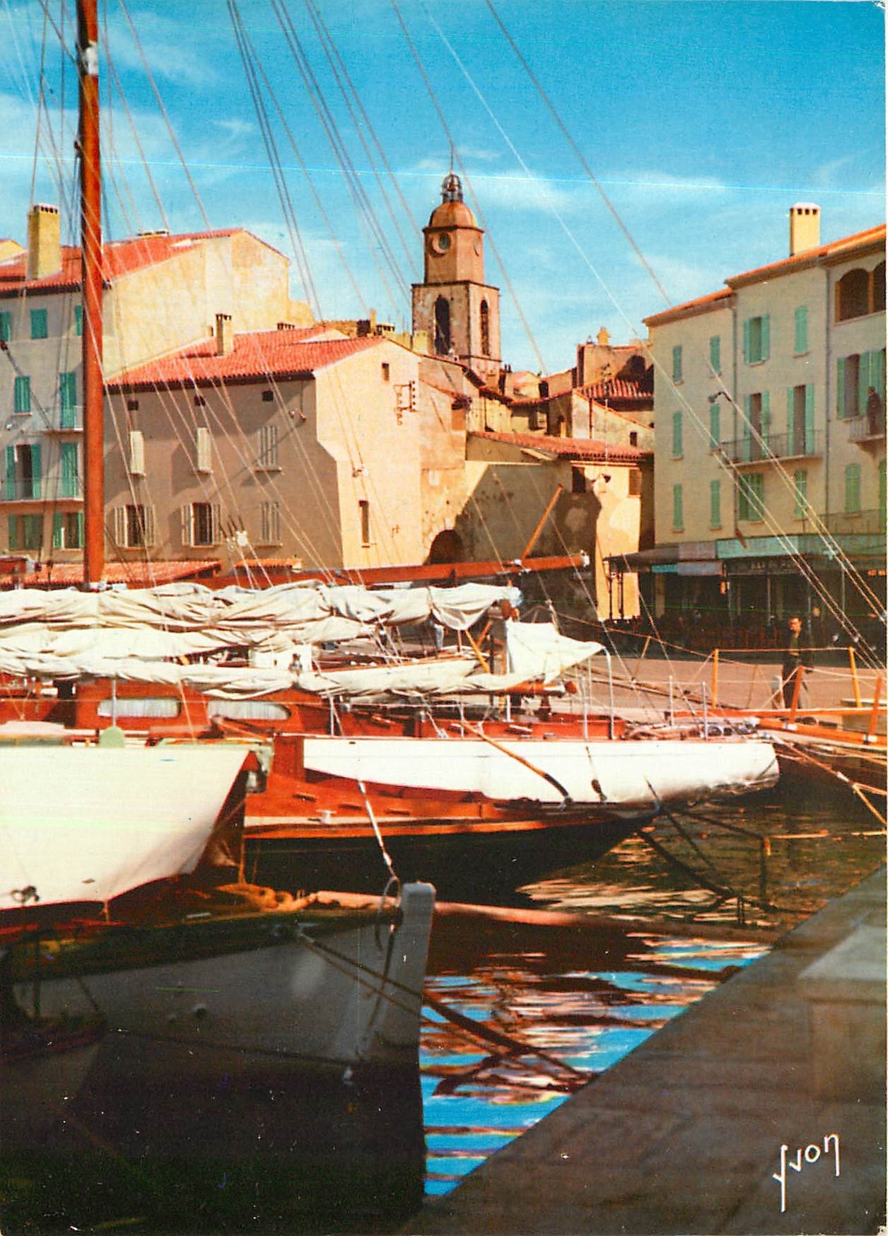 CPM Couleurs et Lumliere de France La Cote d'Azu Miracle de la nature Saint Tropez (Var) Quai Suffre