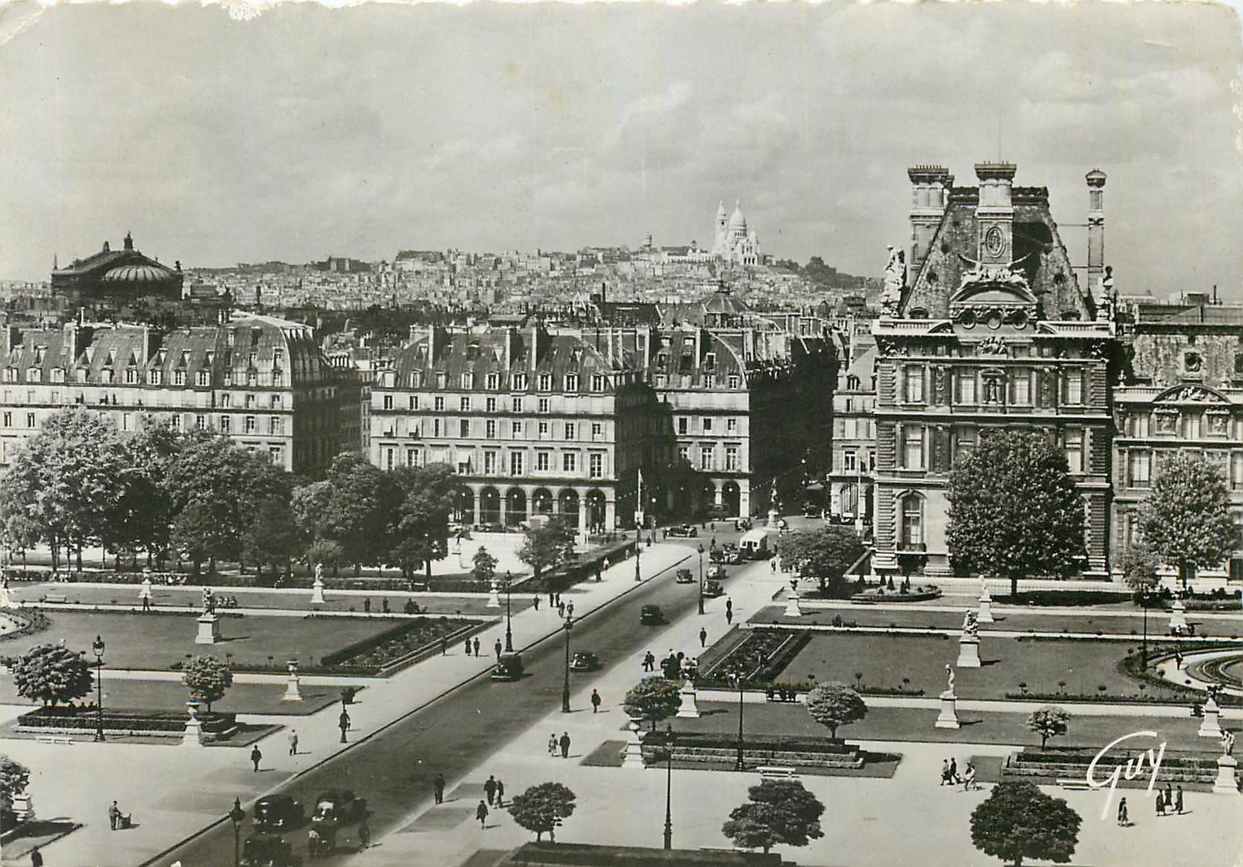 CPM La butte Montmartre vue du palais du Louvre