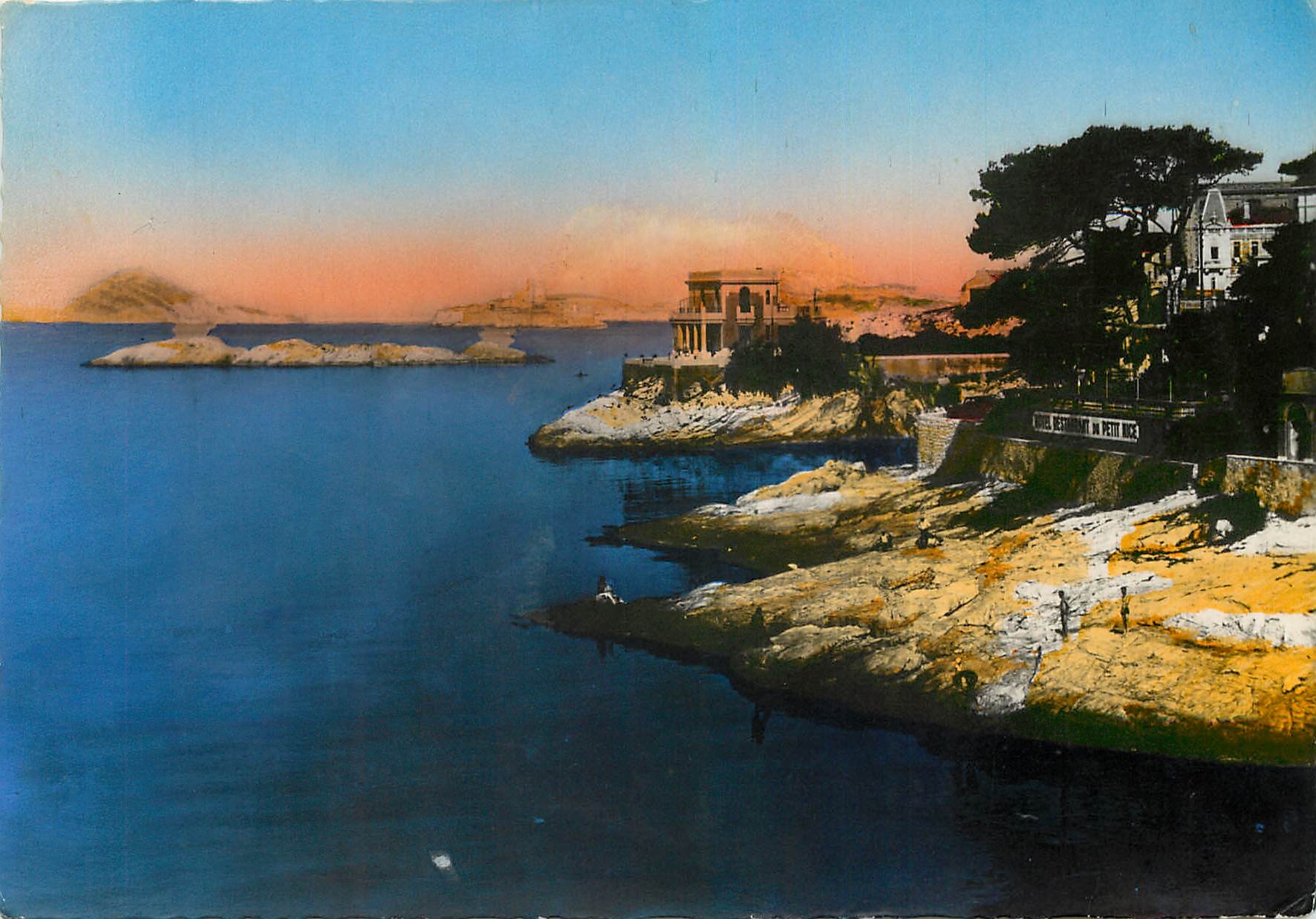 CPM Marseille Promenade de la corniche le Petit Nice