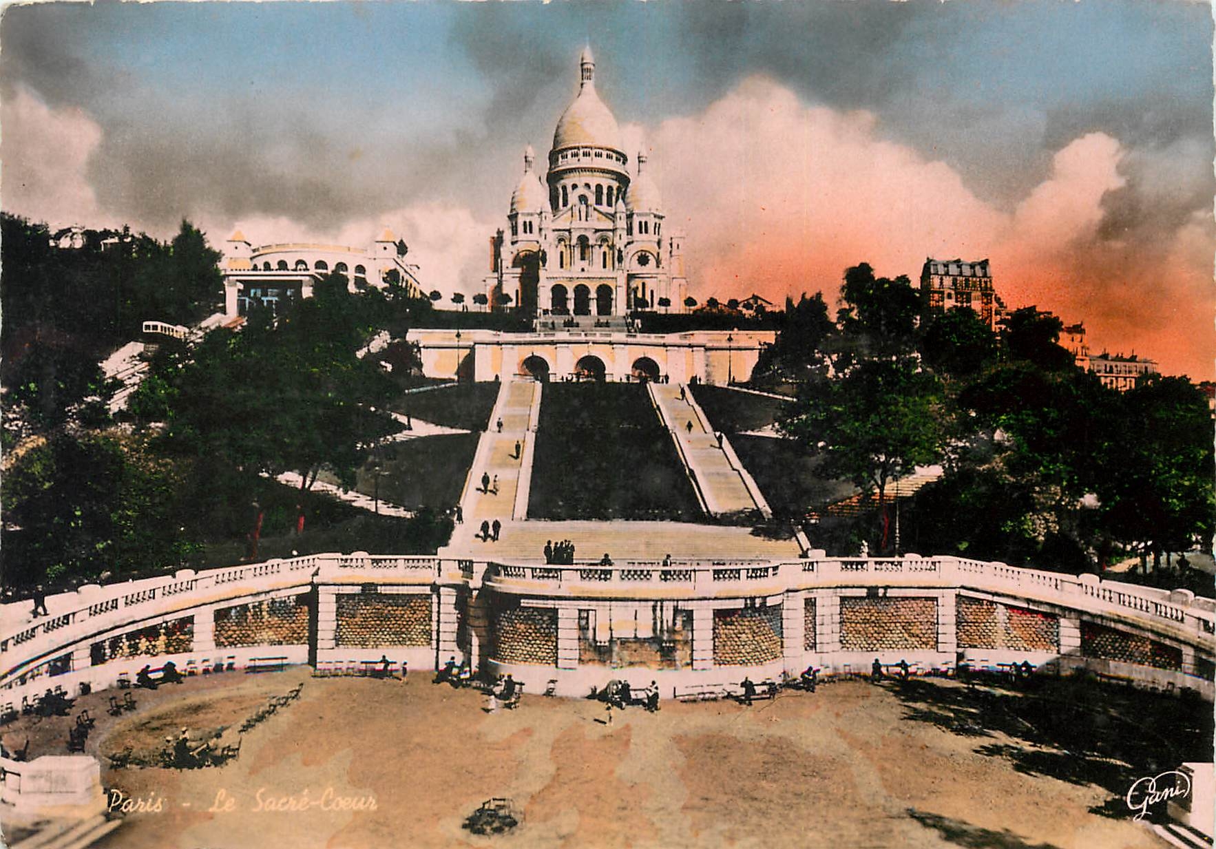 CPM Paris Le Sacre Coeur