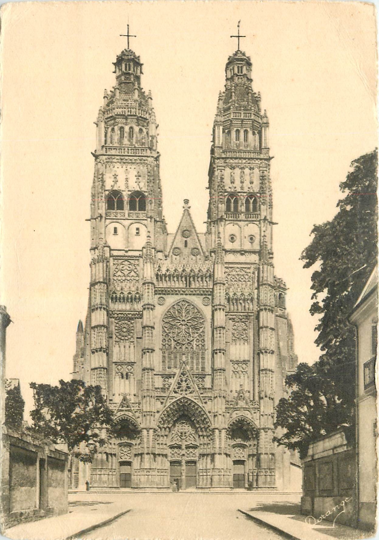 CPM Tours (I et L) La Cathedrale Saint Gatien commencee vers 1170 terminee vers 1507