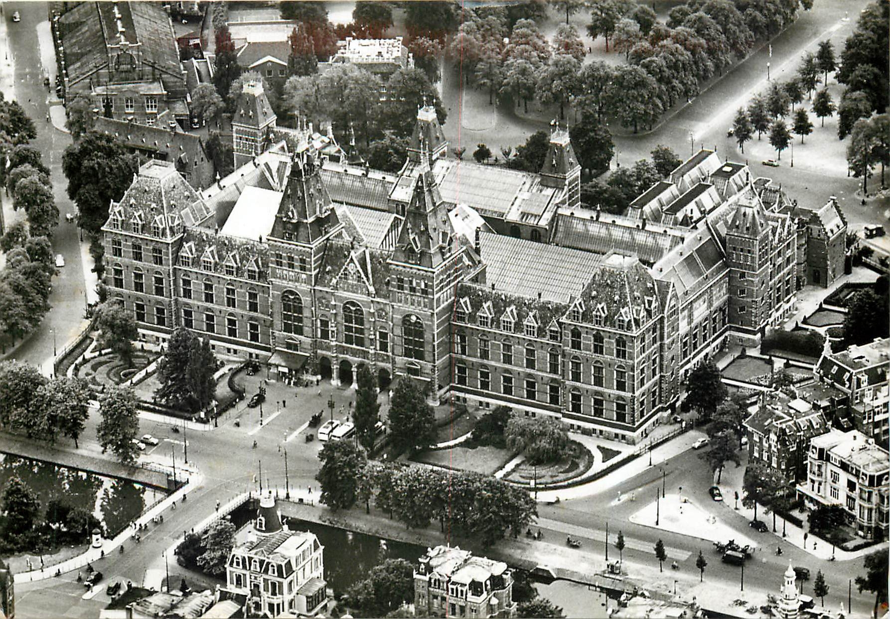 CPM Amsterdam Musee National