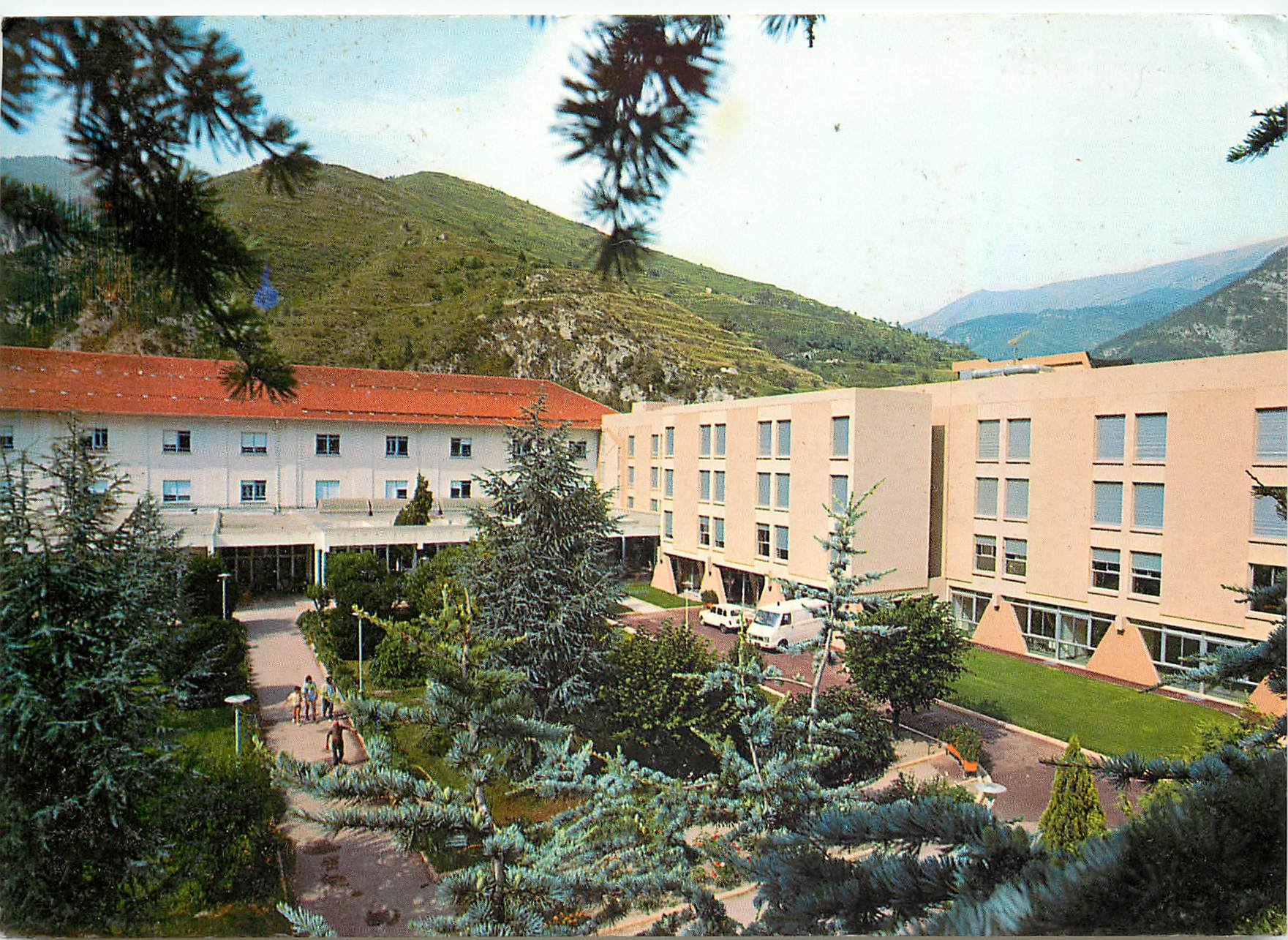 CPM Tende A Mmes Alt 850 m le centre de repos et de convalescence