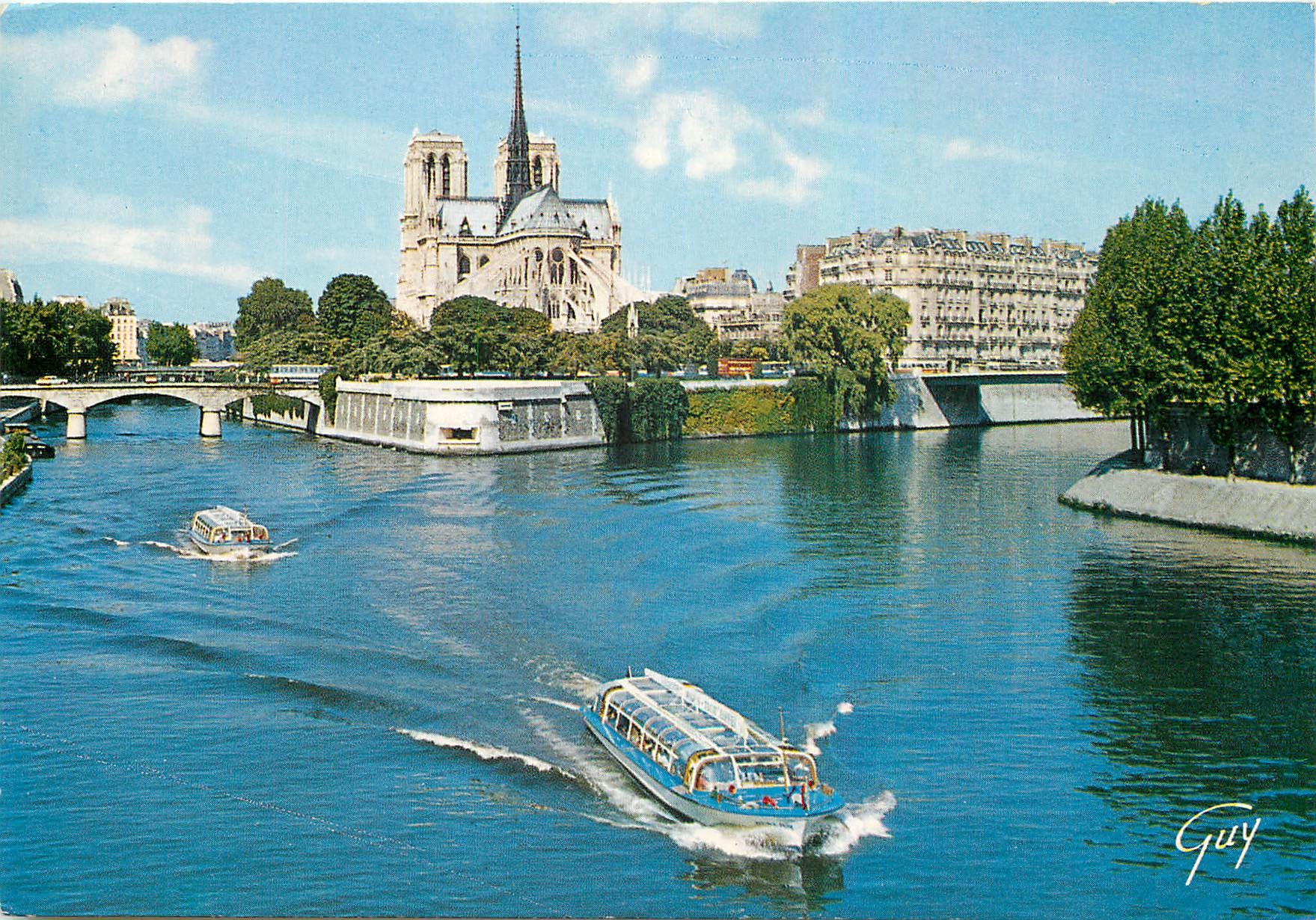 CPM Paris et ses Merveilles La seine et le cheval de la cathedrale Notre Dame de Paris (1163 1260)