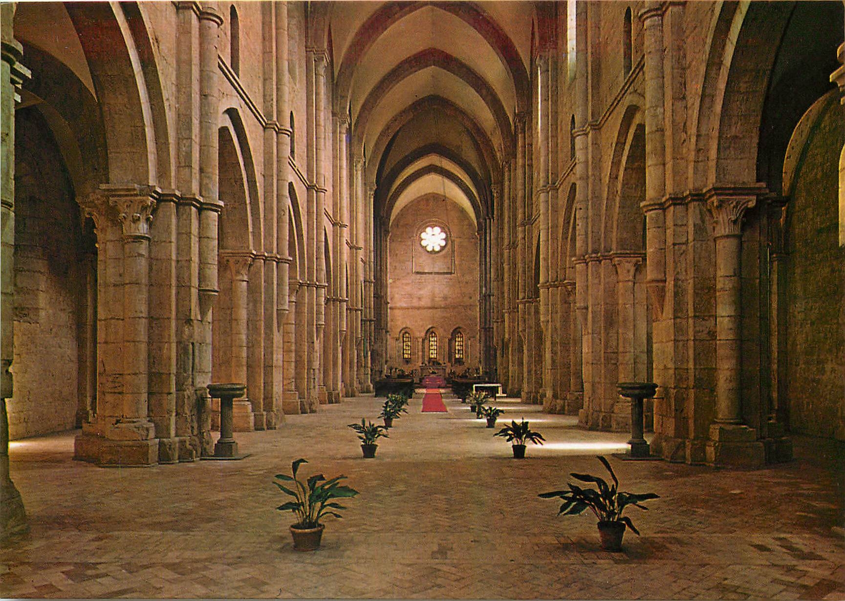 CPM Abbazia di Fossanova sec XIII interno Abbaye de Fossanova XIIIs interieur