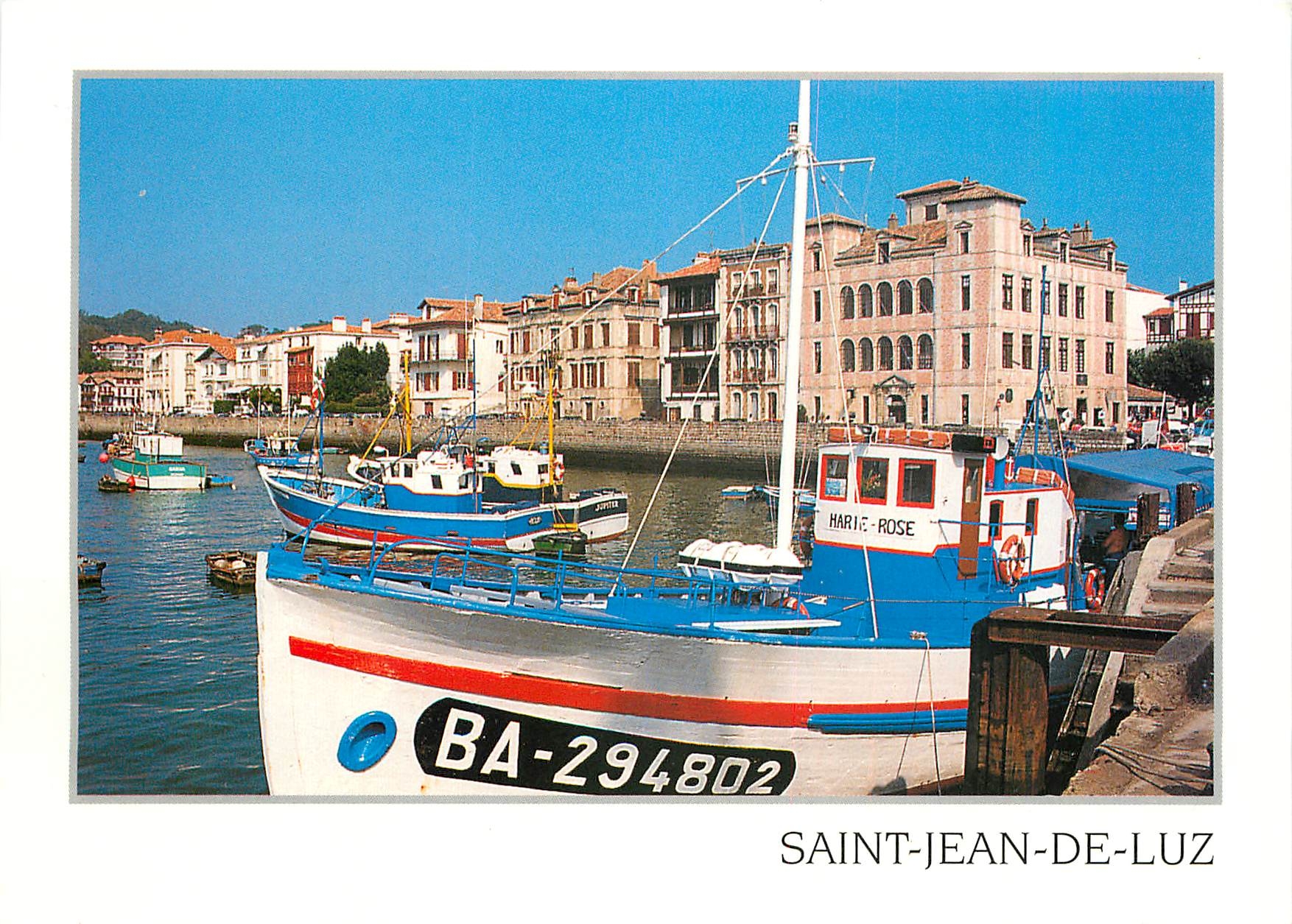 CPM Saint Jean de Luz (Pyrenees Atl) Le Port Bateau de peche