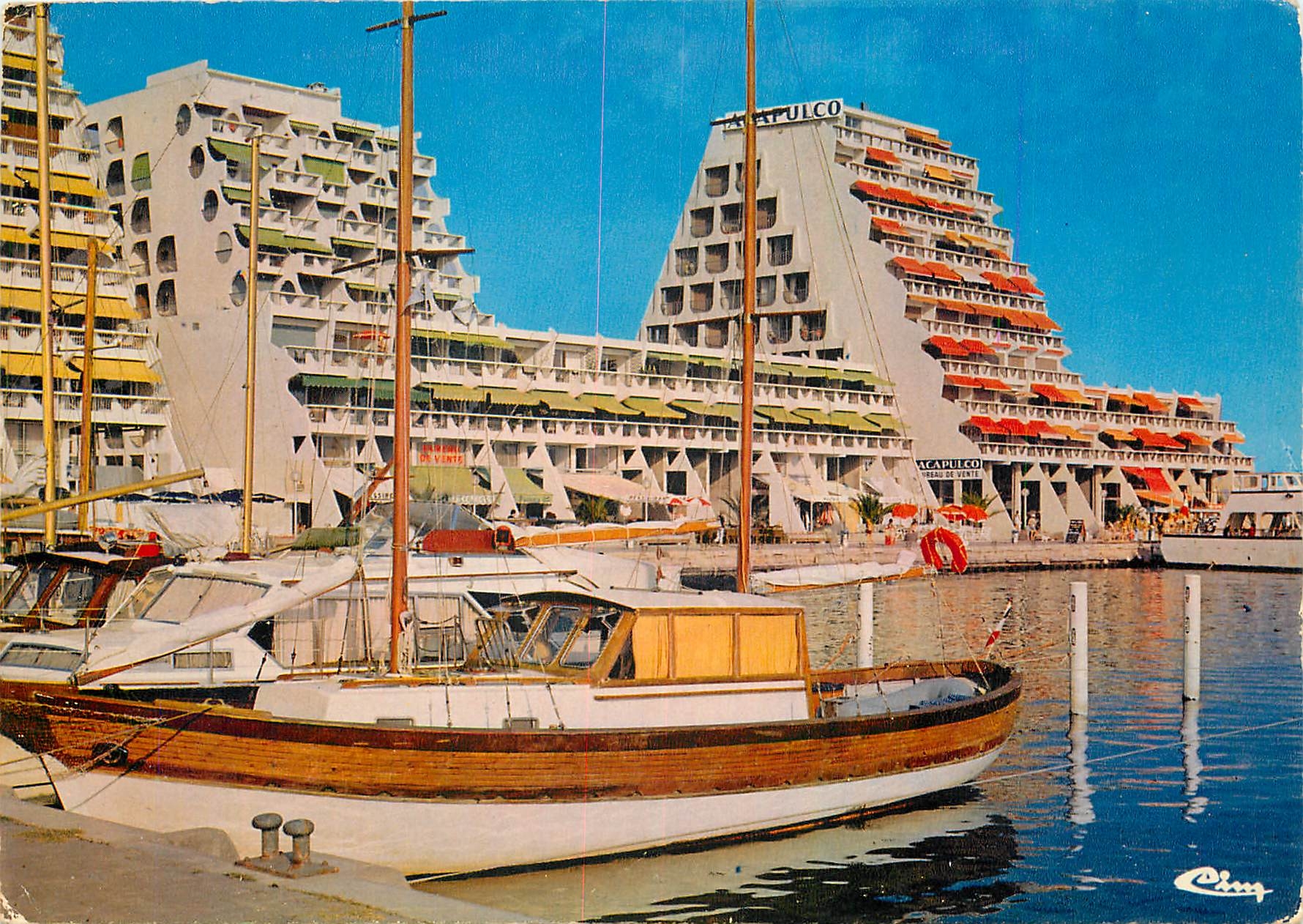 CPM La Grande Motte (Herault) Le quai d'honneur