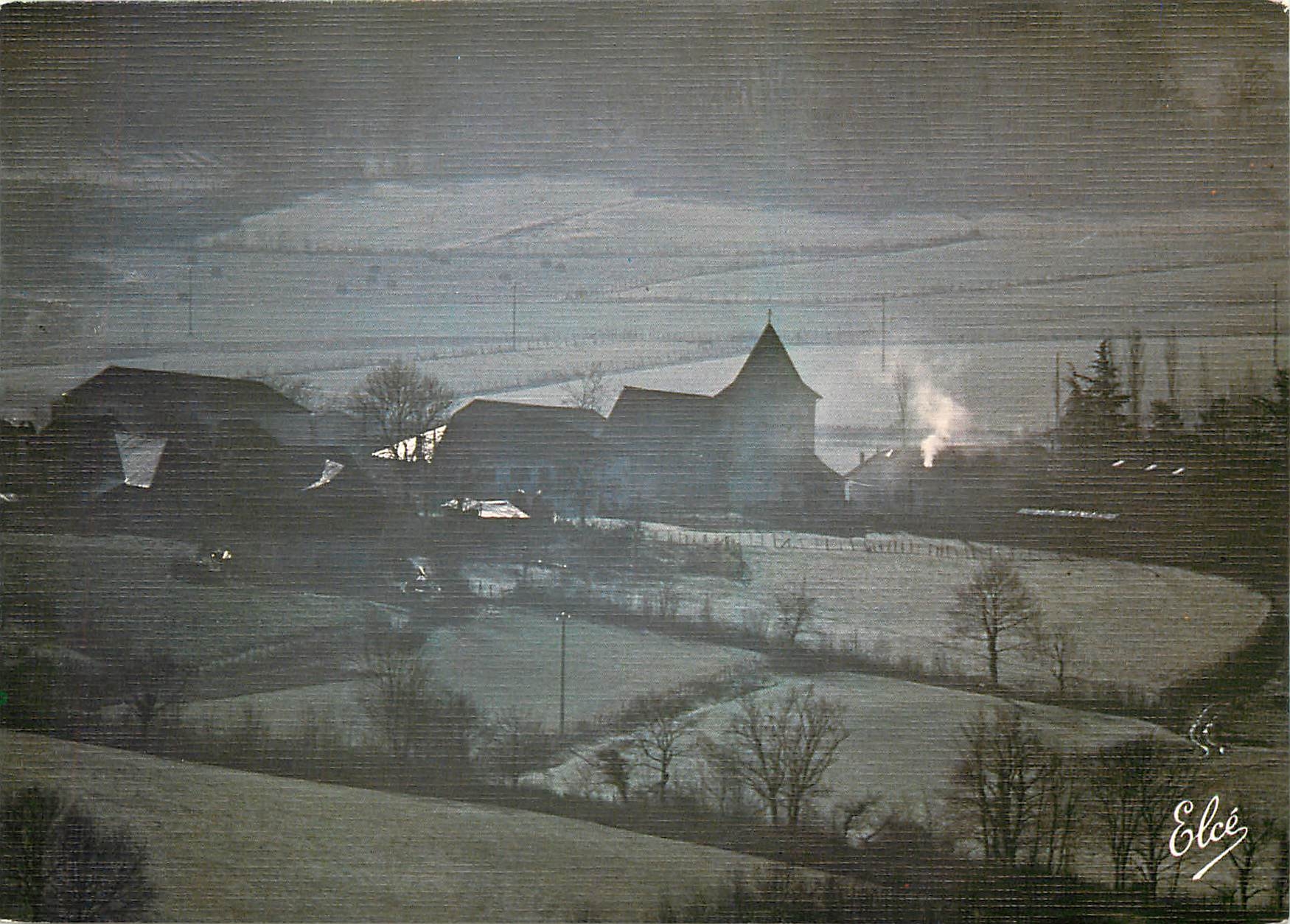 CPM Pays basque Village dans la brume au petit matin