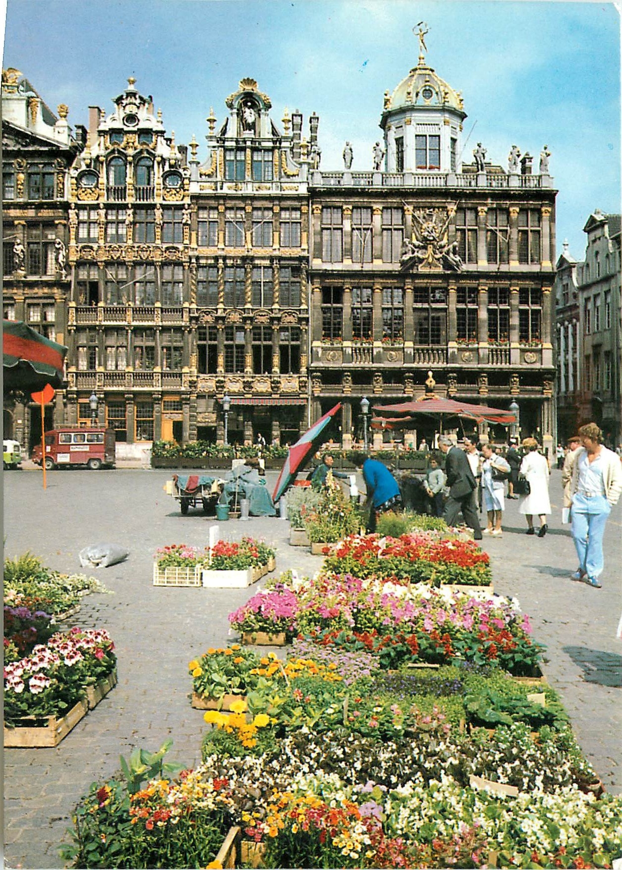 CPM Brussels Grand Place et Marche aux fleurs