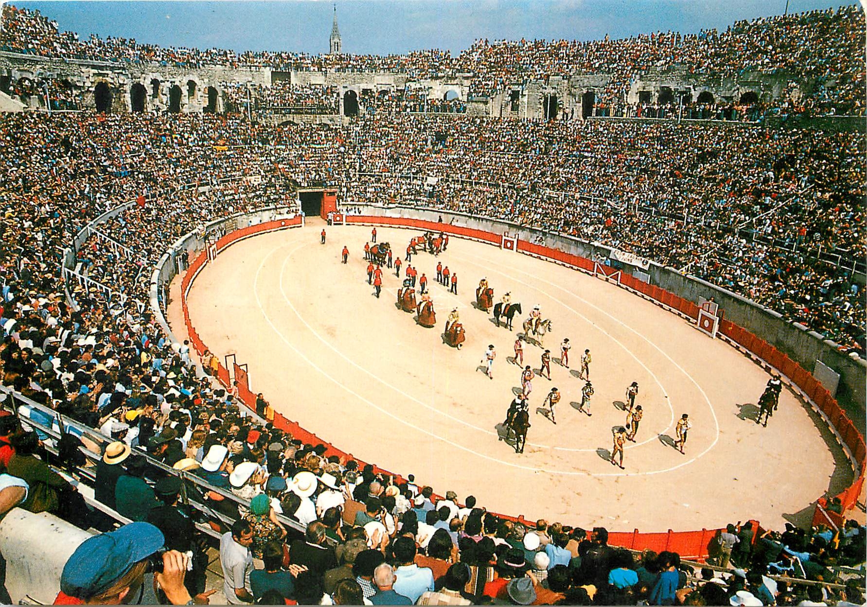 CPM Nimes Les arenes Le Paseo 