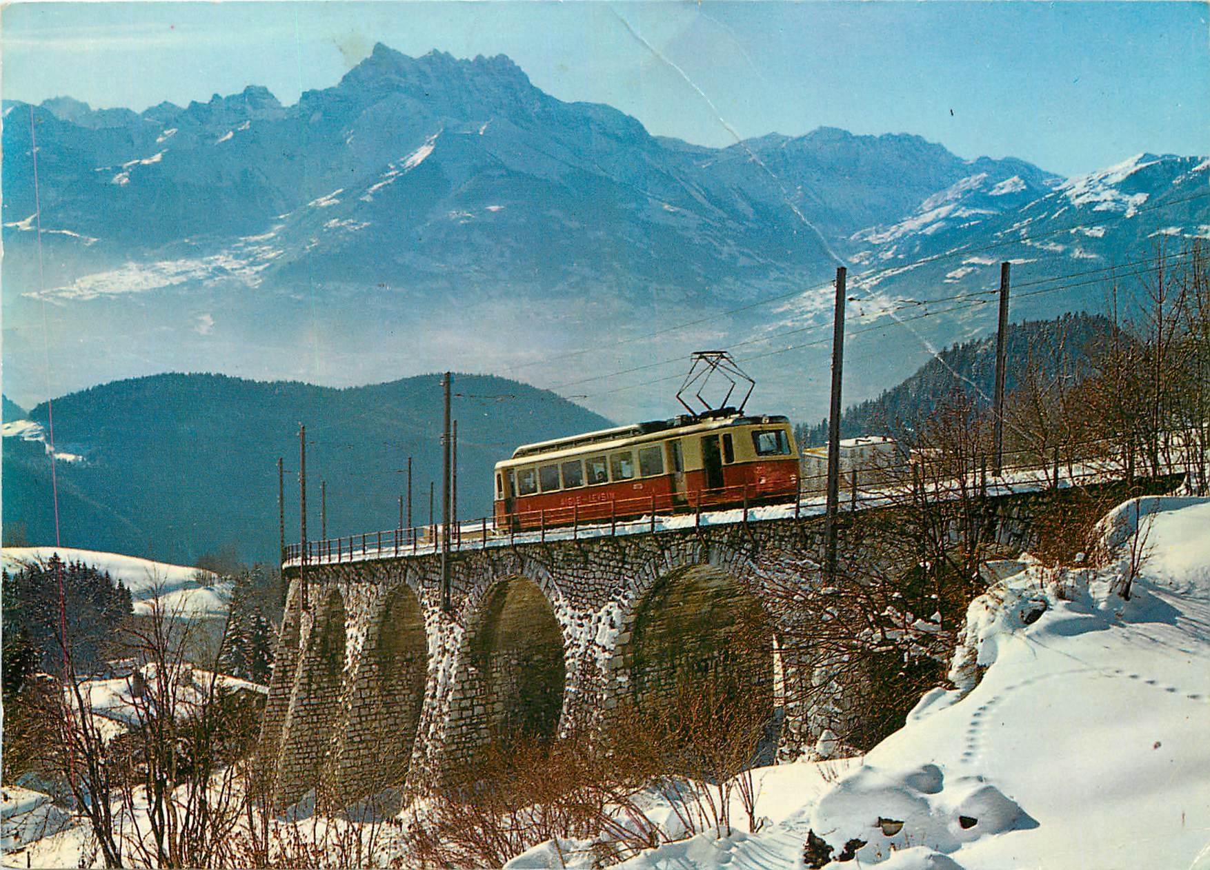 CPM Leysin Alpes Vaudoises Le Train Aigle Leysin et vue sur les Dents du Midi 