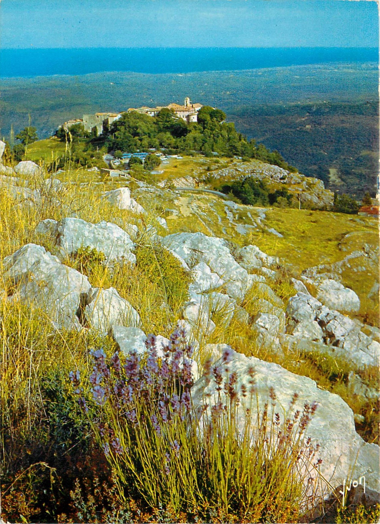 CPM Gourdon La Sarrazine AM Le Village perche et son magnifique Panorama sur la Cote