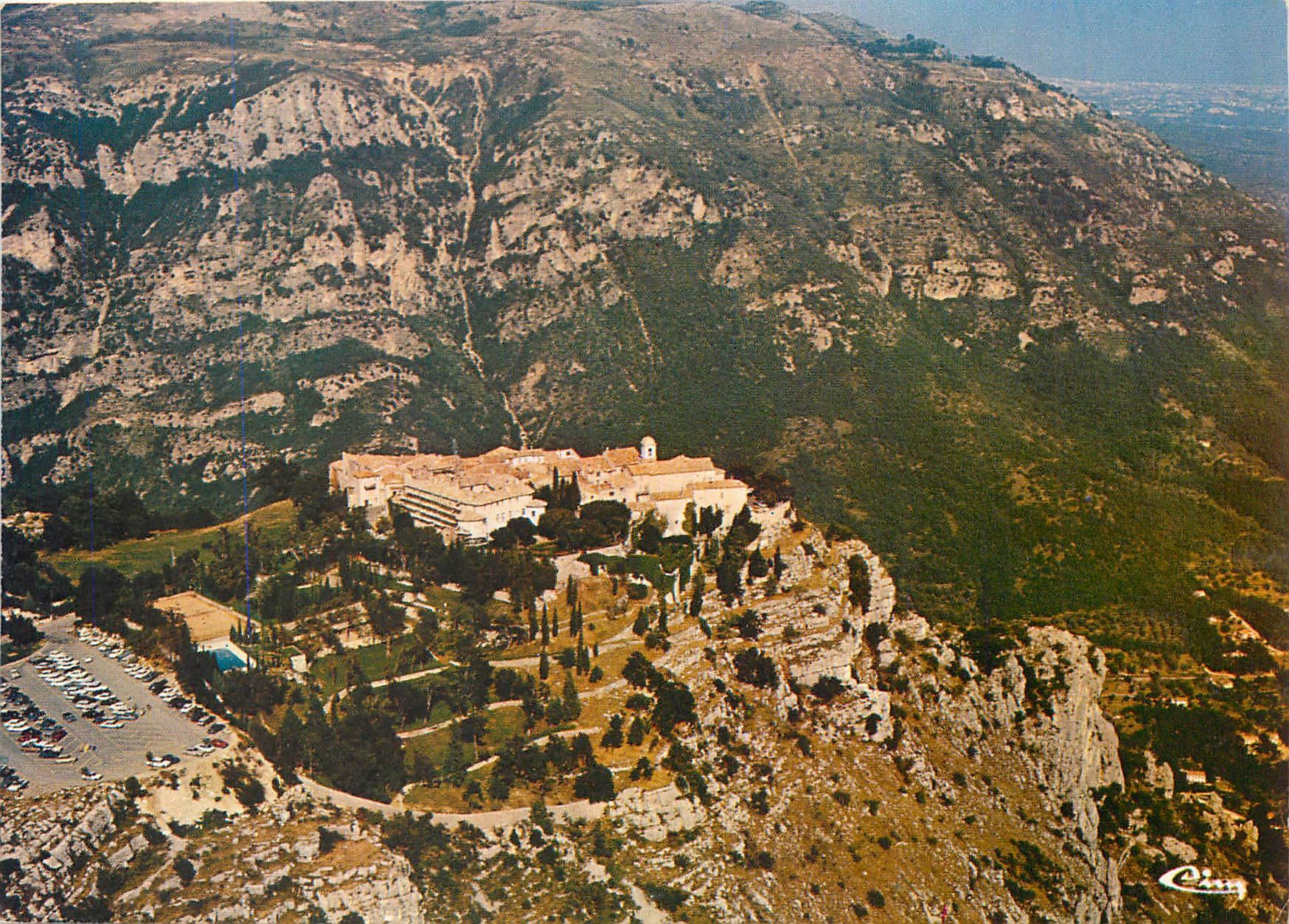 CPM Gourdon Alpes Mar Vue generale aerienne 