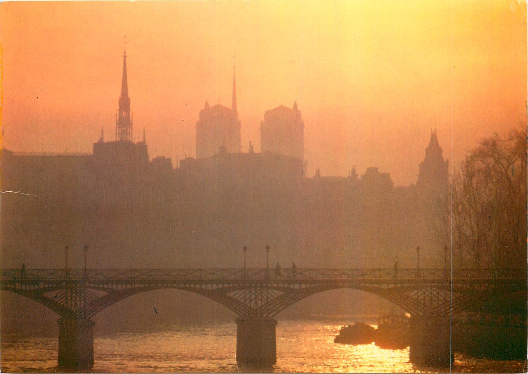 CPM Paris Matin d'hiver sur le Seine 