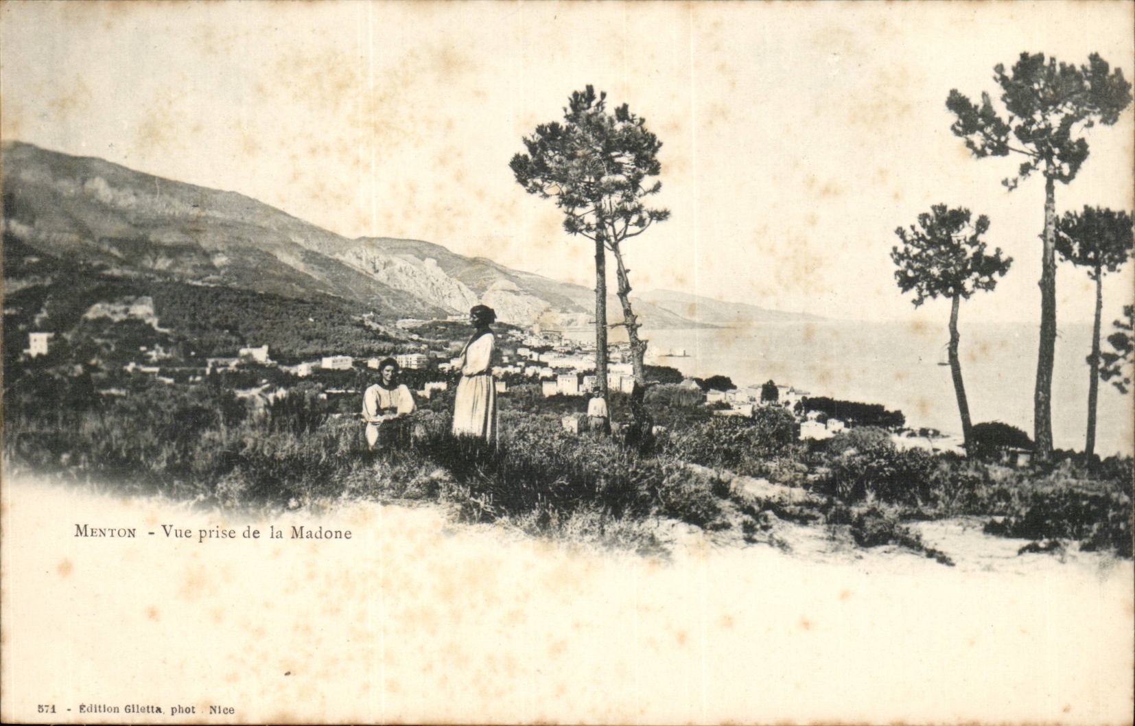 Kinn gesehener Stolz des Madonna - CPA