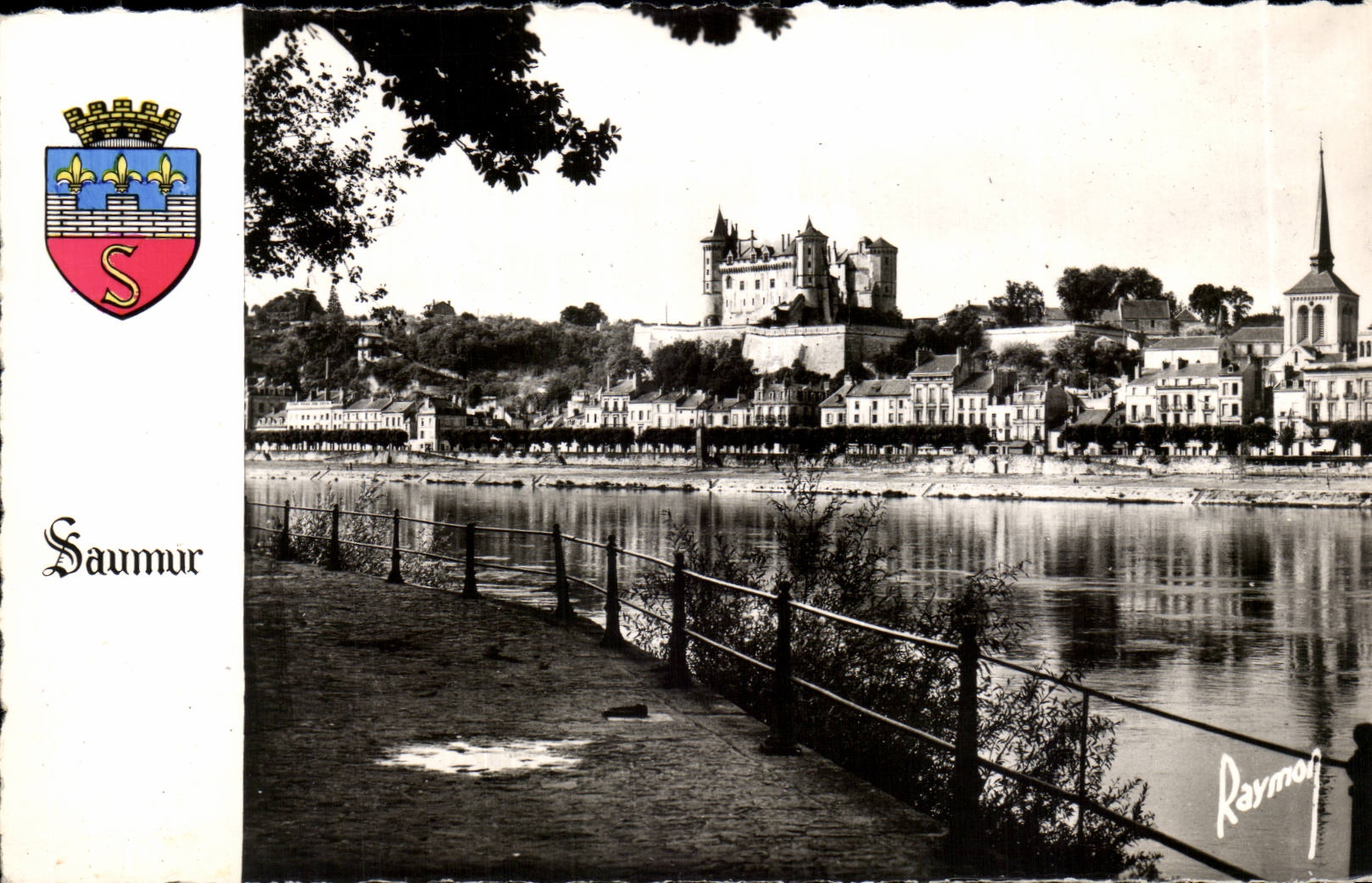Saumur CPA edges of the Loire and the castle