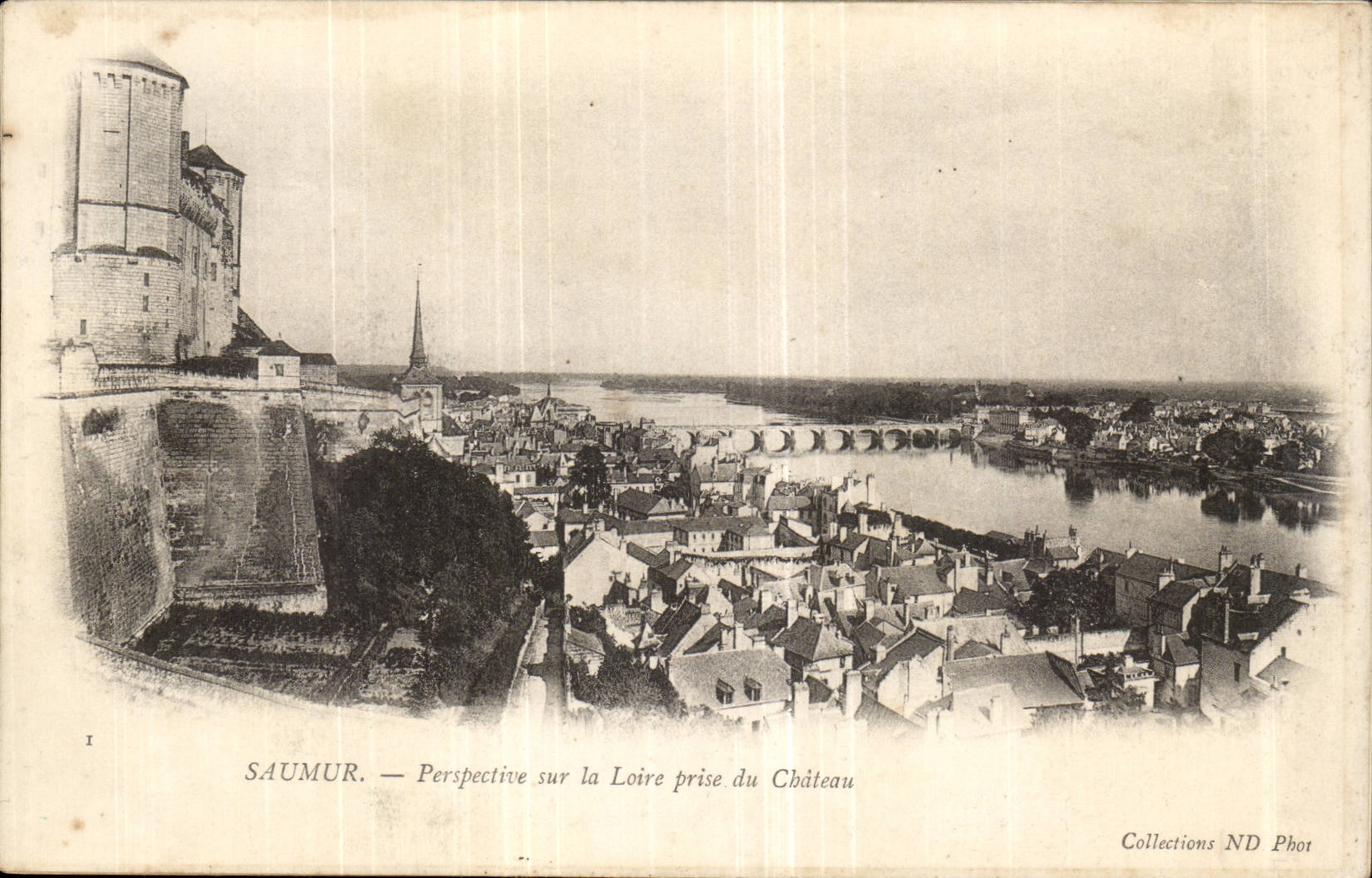 Saumur CPA Ansicht uber den Loire nah an dem Schloss