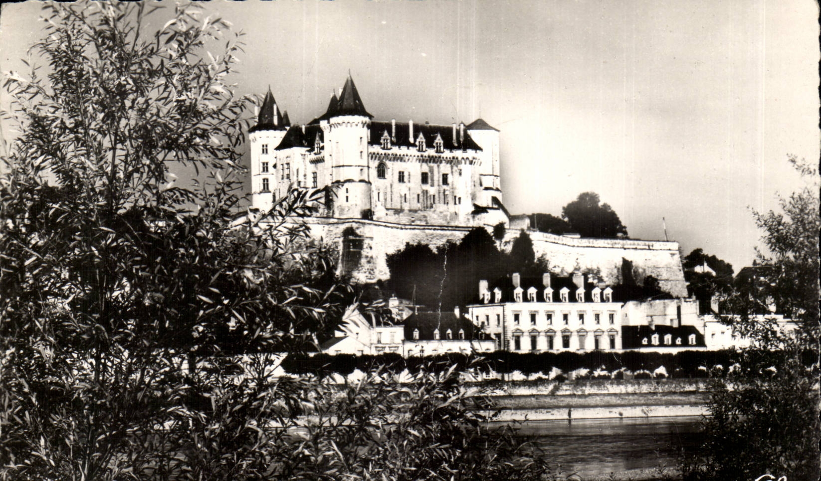 Saumur CPA extremely feudal Castle