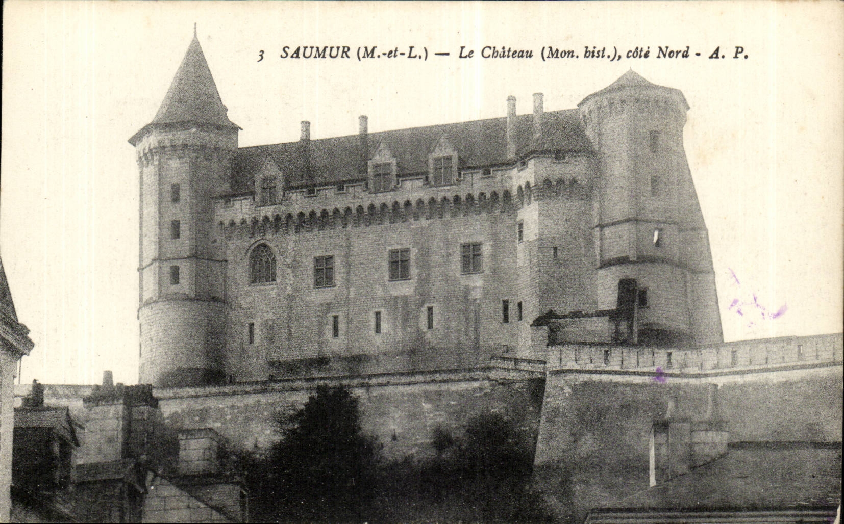 Saumur CPA the strong castle