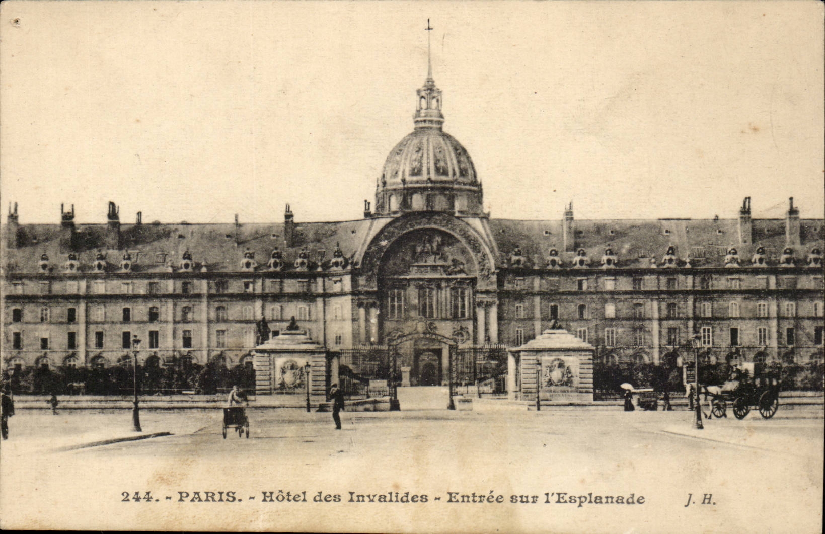 Paris- Hotel des Invalides- Entree sur l'Esplanade -CPA