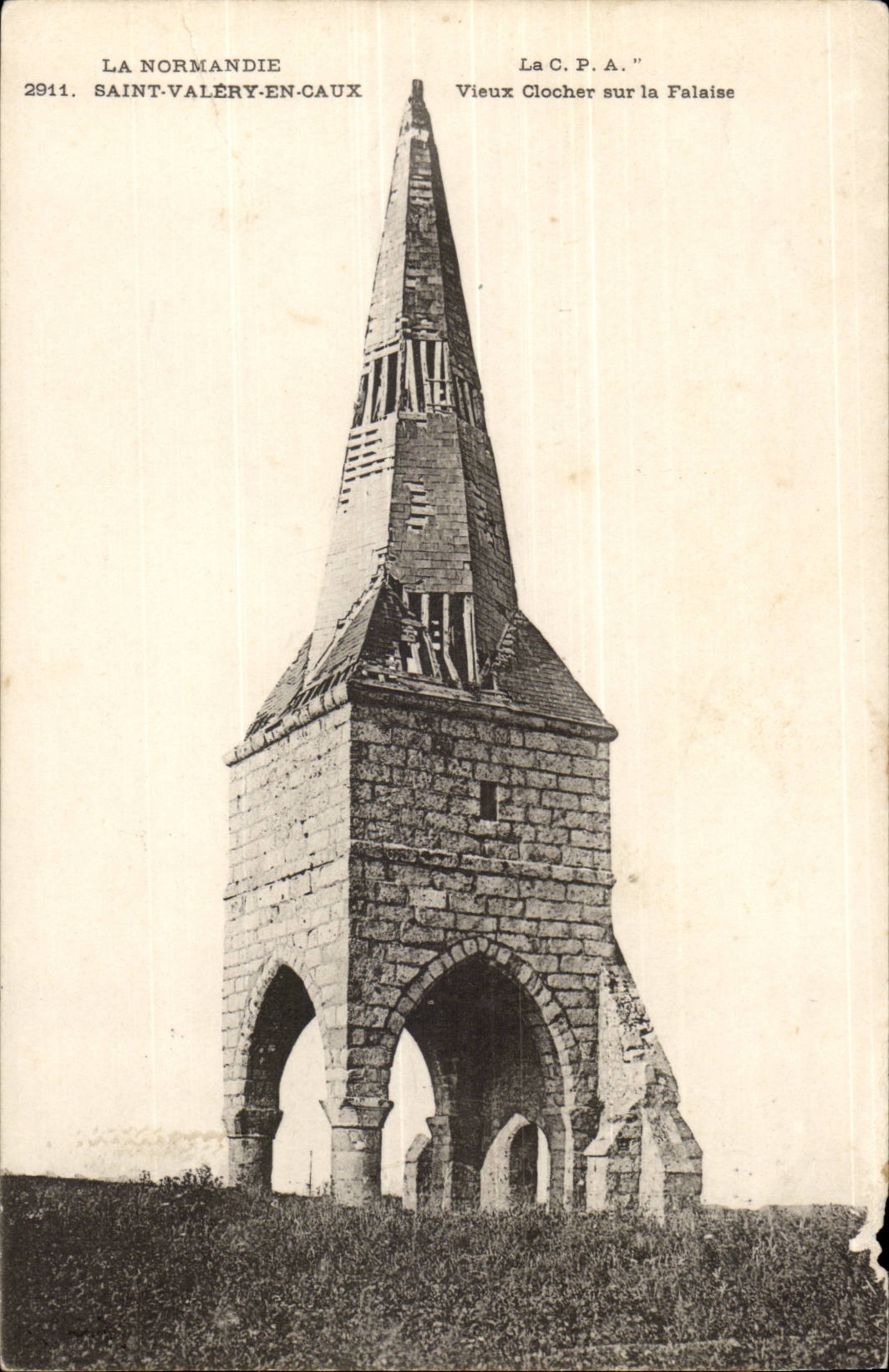 Saint Valery en Caux CPA Vieux clocher sur la falaise