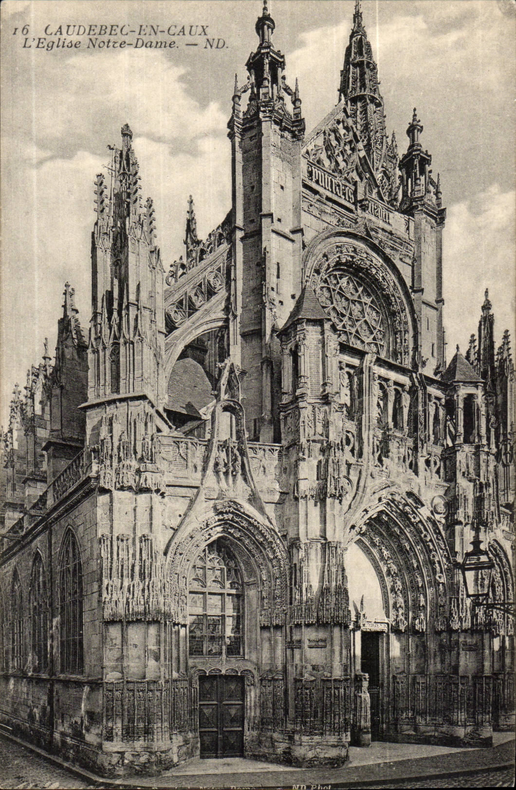 Caudebec in CAux CPA the Notre Dame church