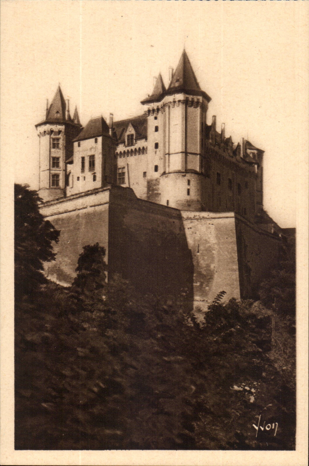 Saumur CPA the feudal castle Anjou