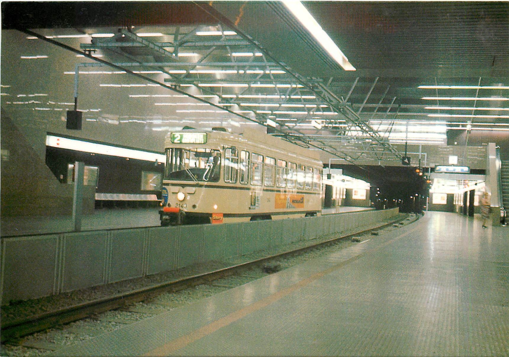 CPM Anvers Interieur de la station de Metro Meir