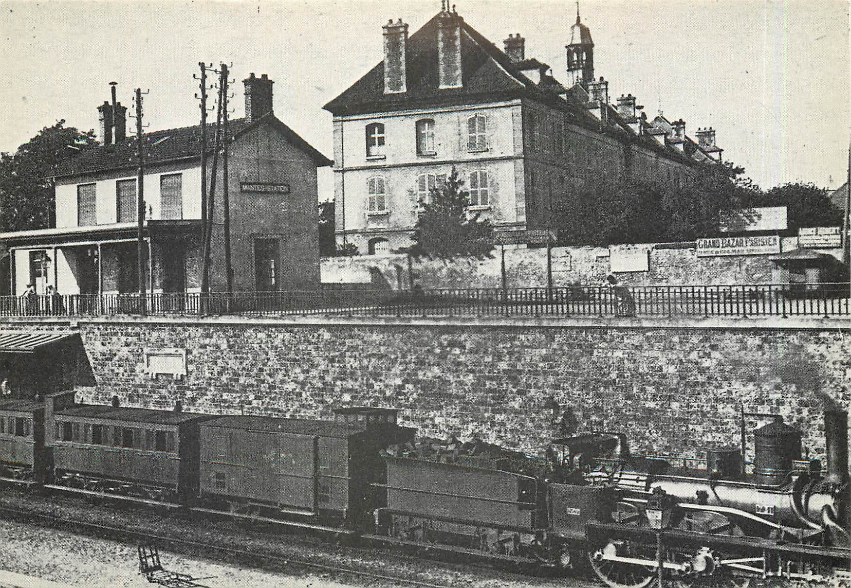 CPM Cercle Ouest Parisien d'Etudes Ferroviaires Gare de Mantes Station