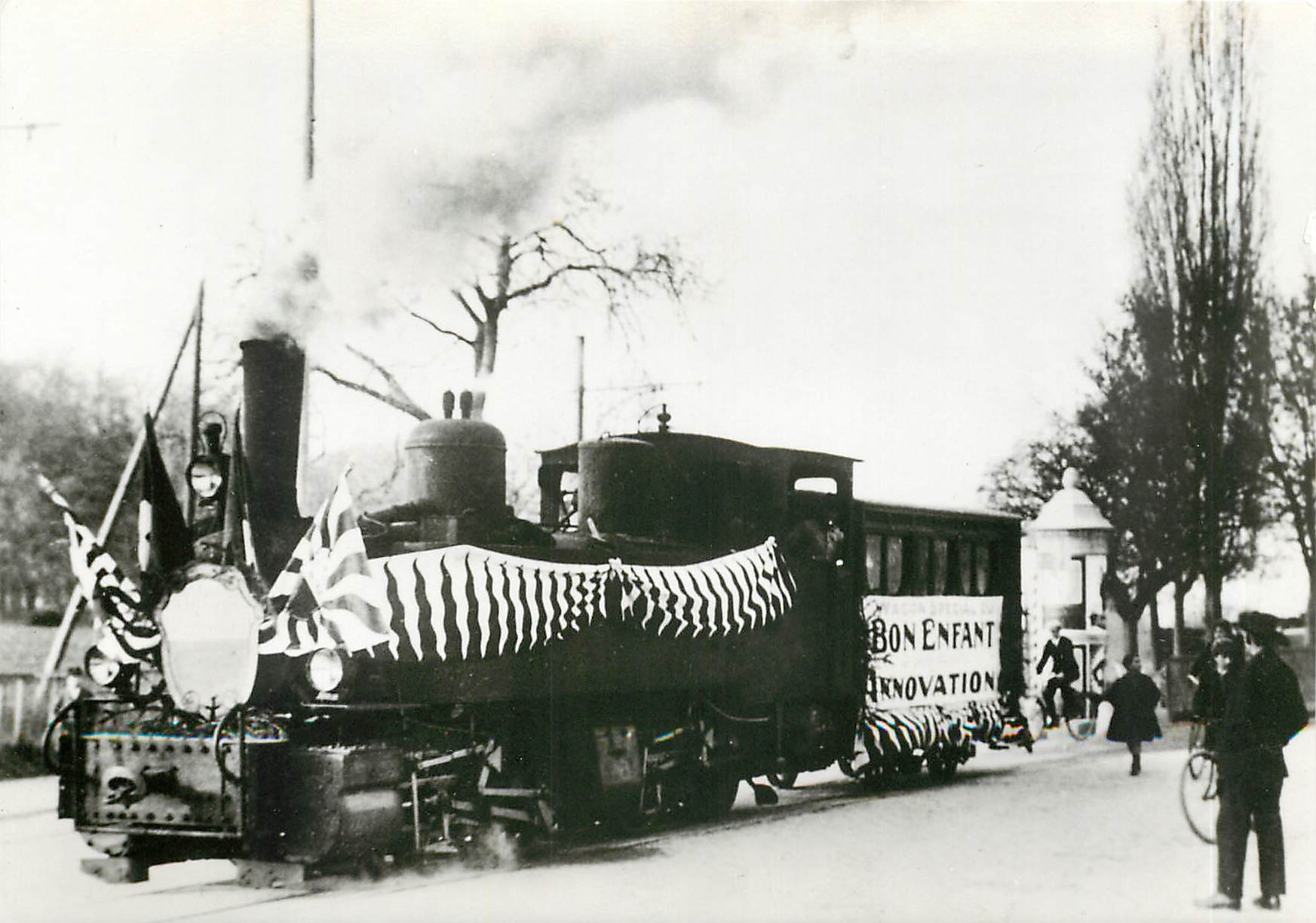 CPM Lausanne Echallens Bercher Arrivee du train special du Bon Enfant a Lausanne Noel 1925