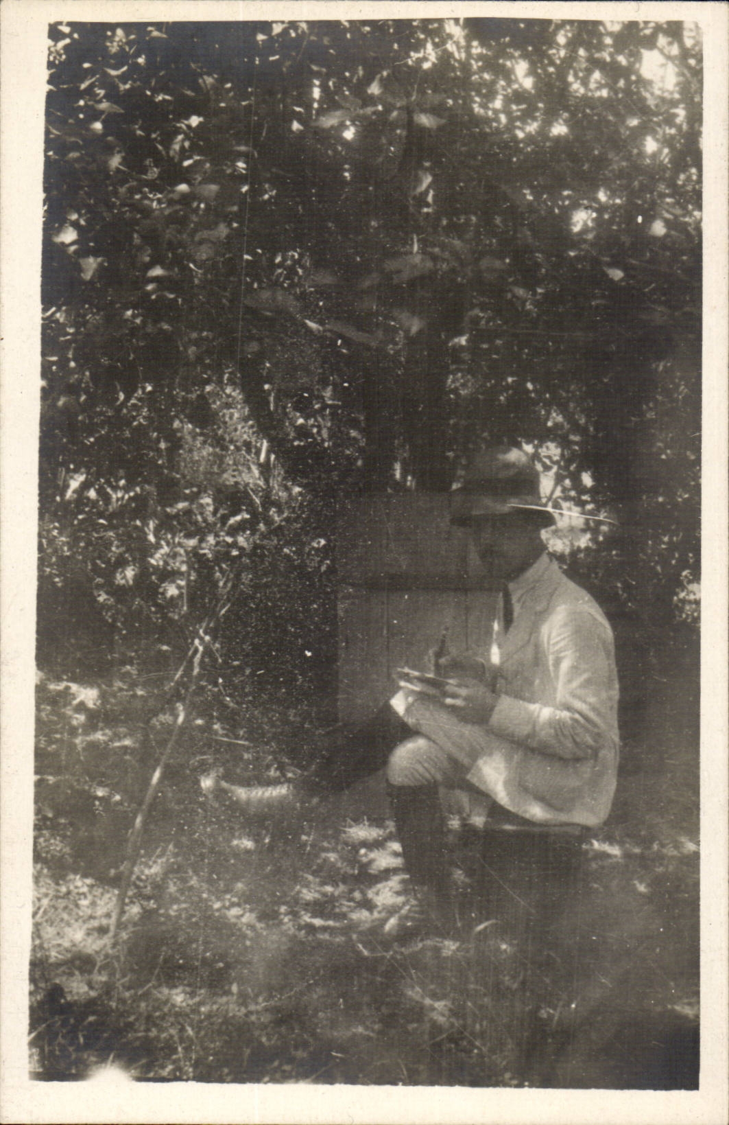 CPA Real photo Exploring Man