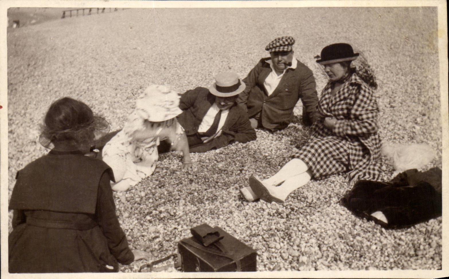 CPA Real photo Family beach Costume Mad years