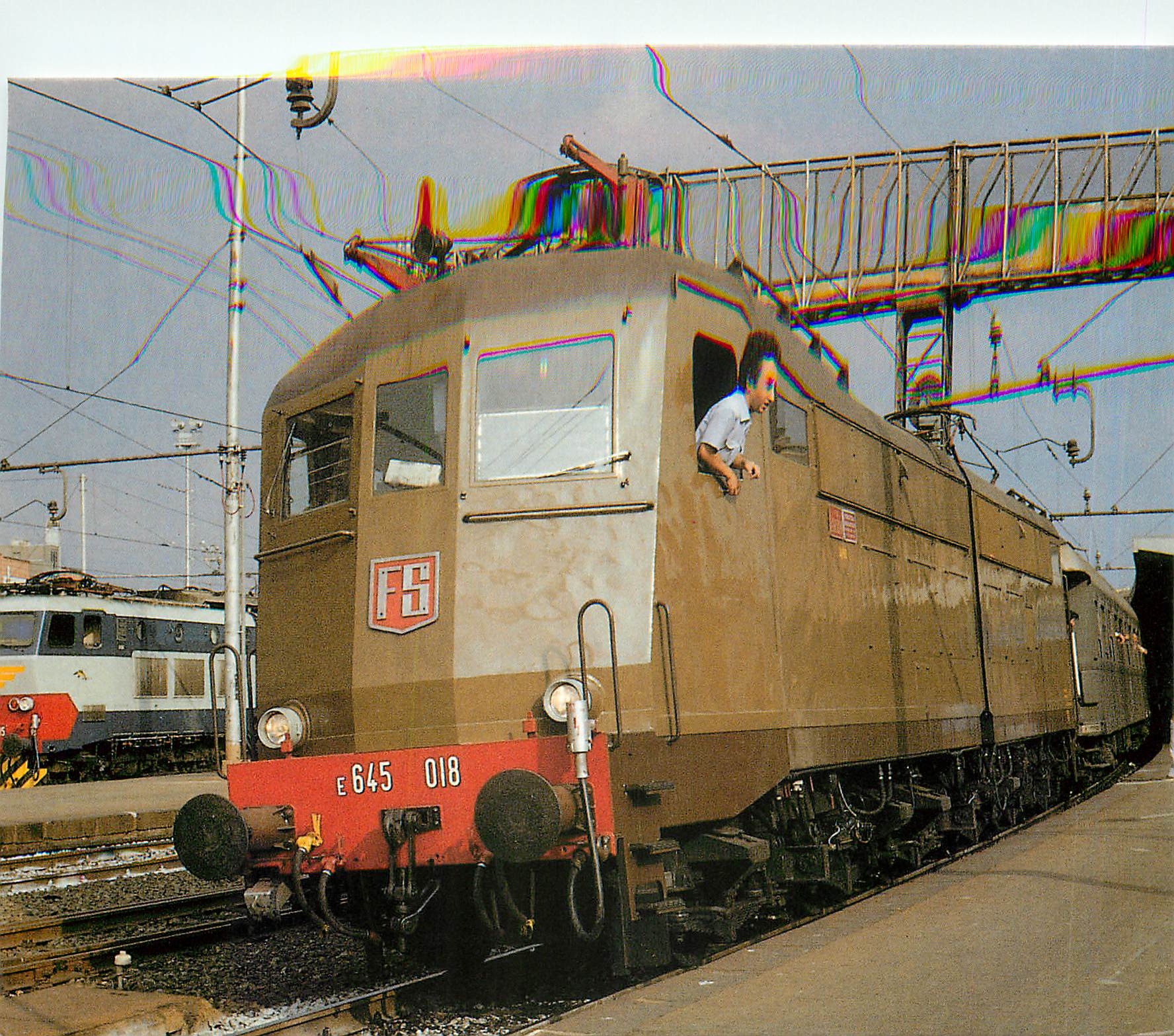 CPM Locomotive elettrica E 645 018 Genova Brignole 
