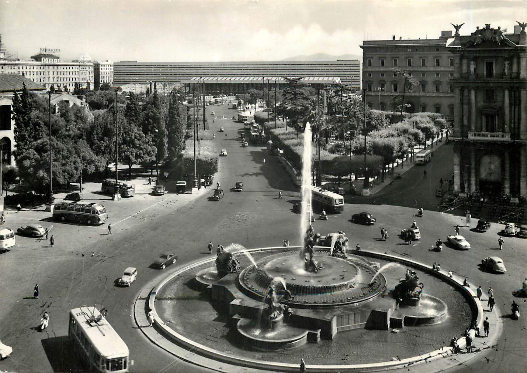 CPM Roma The Esedra Square and Railway Station 