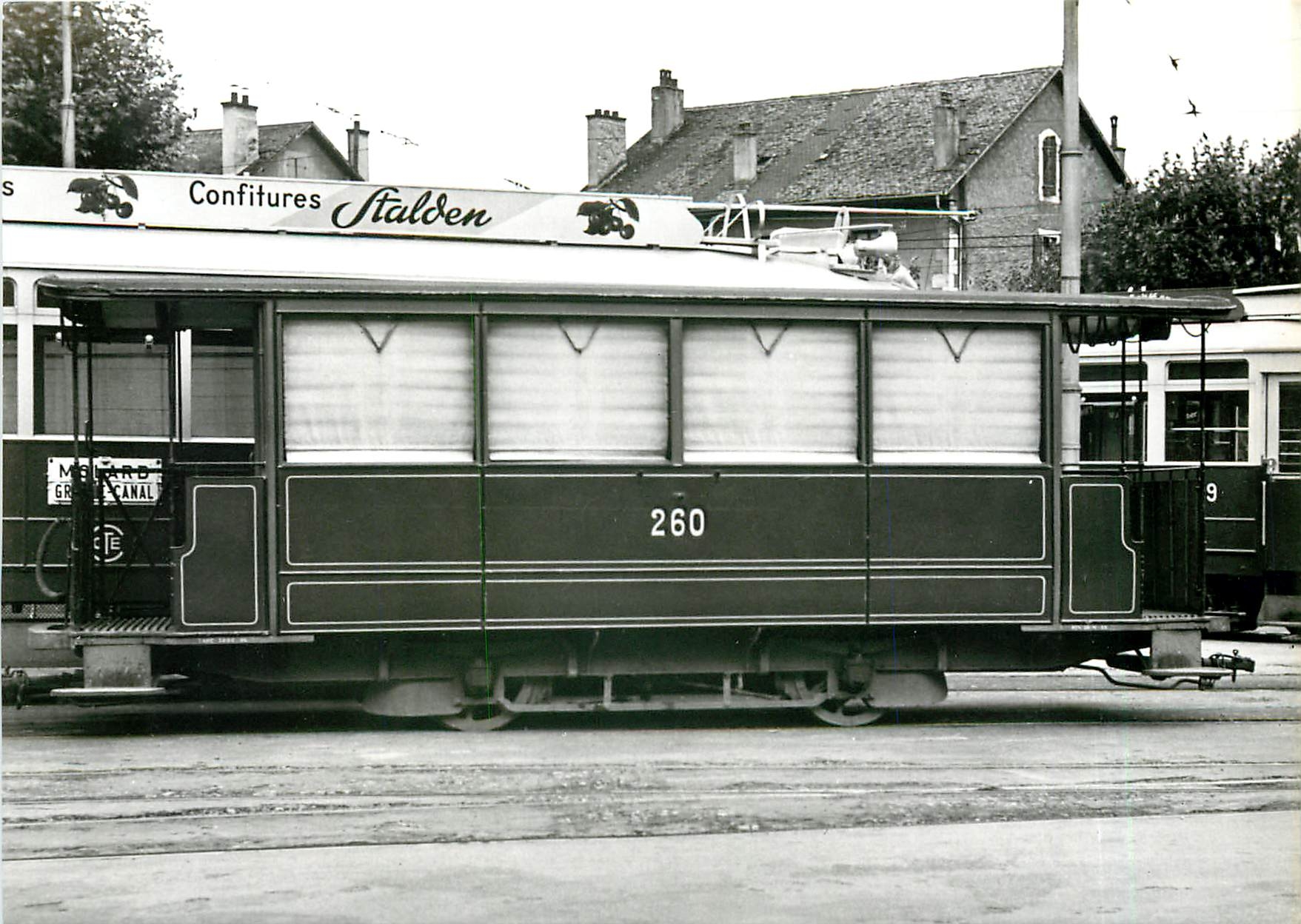 CPM C 260 au Rondeau de Carouge 