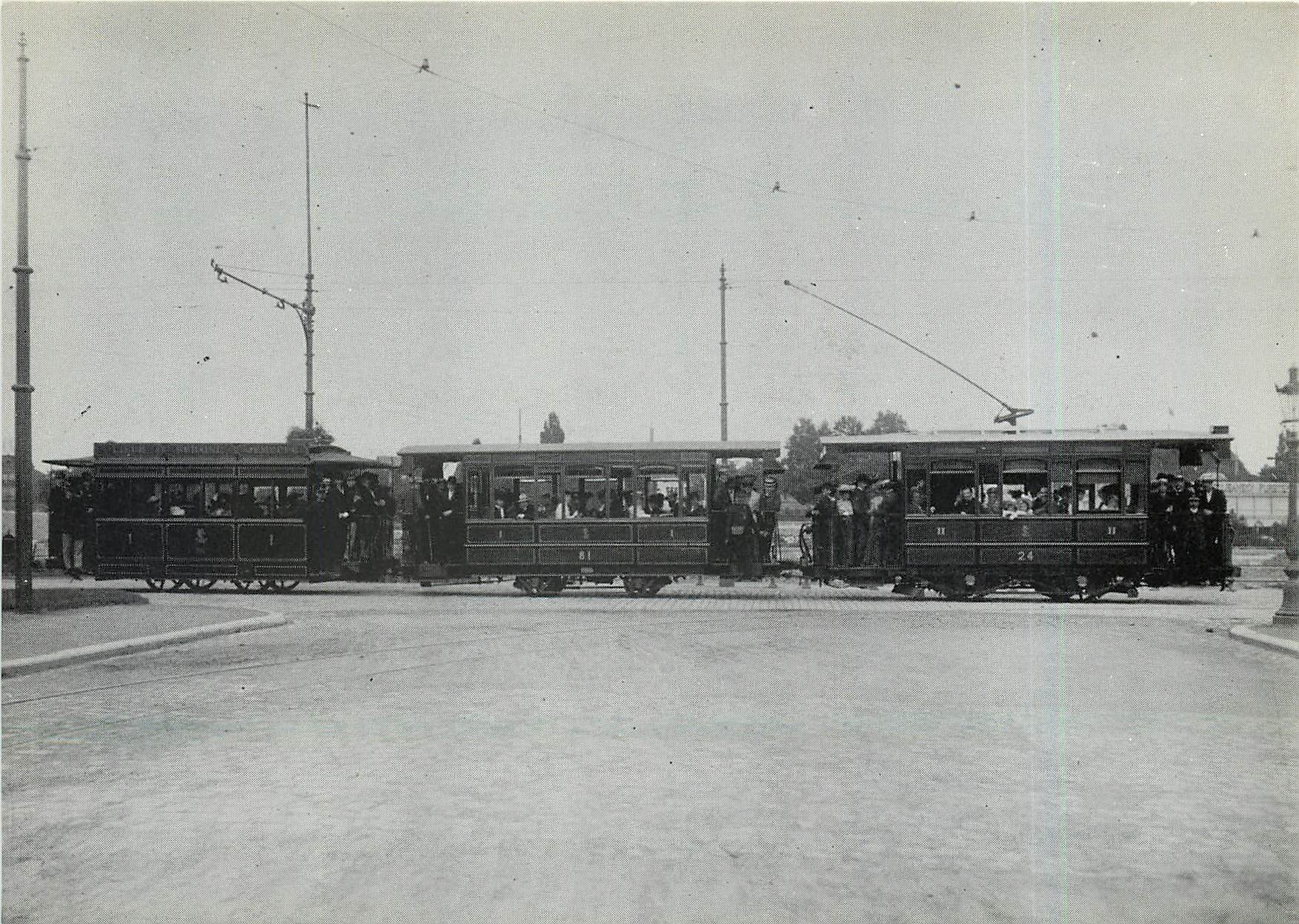 CPM Liege Boulevard Freres Orban Rue Raikem Convoi classique vers la banlieue