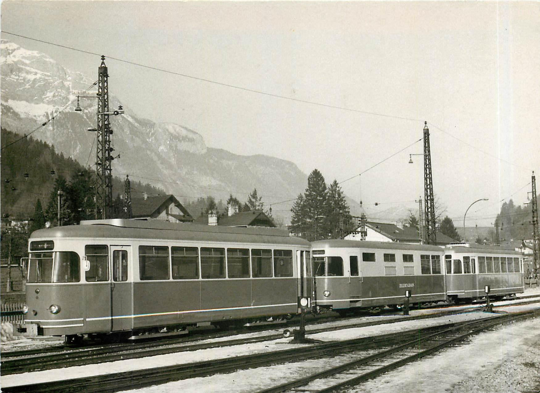 CPM Train mMontagnes Autorail