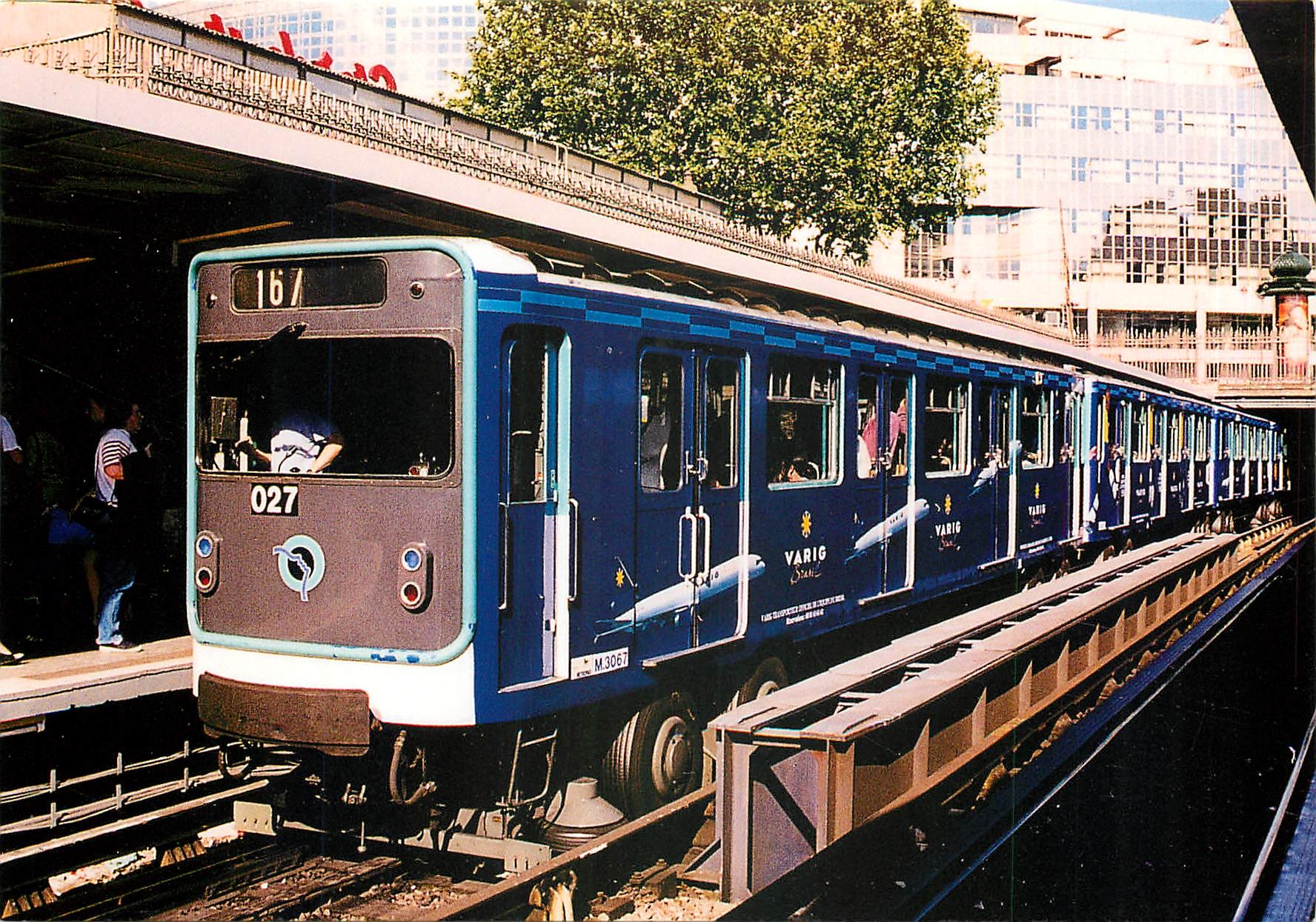 CPM Paris Reseau RATP Ligne 1 La Defense Château de Vincennes Station Bastille Materiel MP 59 en liv