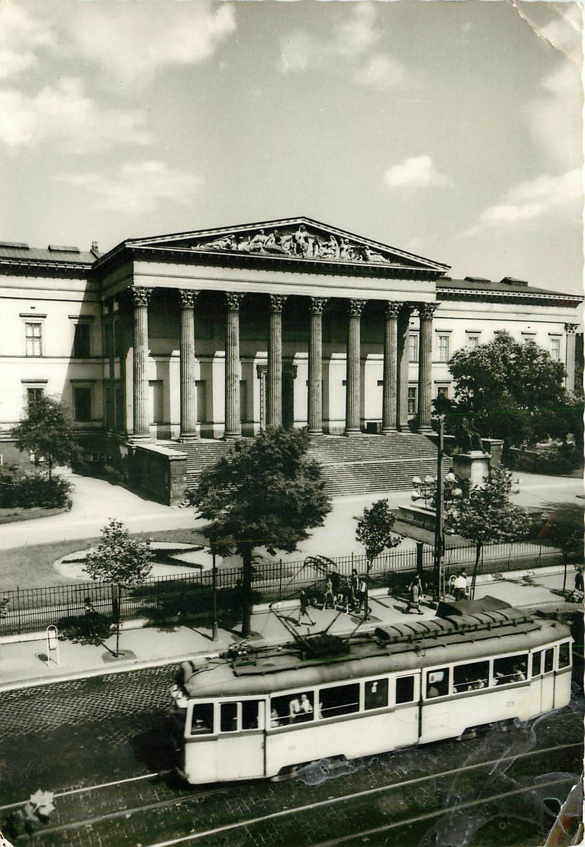 CPM Budapest Hungarian National Museum 