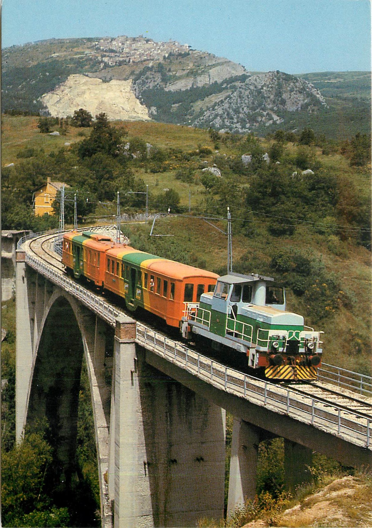 CPM Ferrovia Adriatico Sangritana D26 locomotive with 23 and 35 trailers of The Valley Train on the