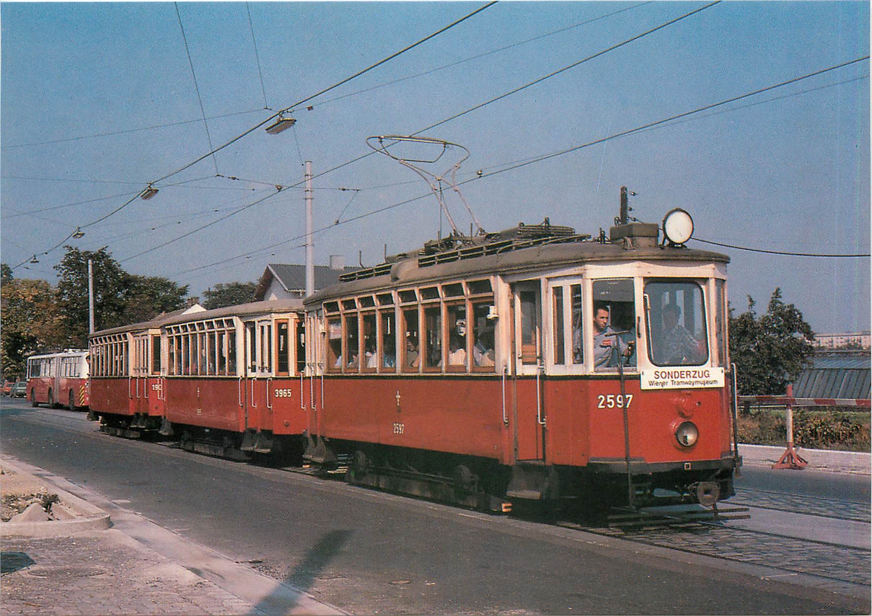 CPM L 008 2 Visite de la ville de Vienne en tramway historique WVB L1 2597 