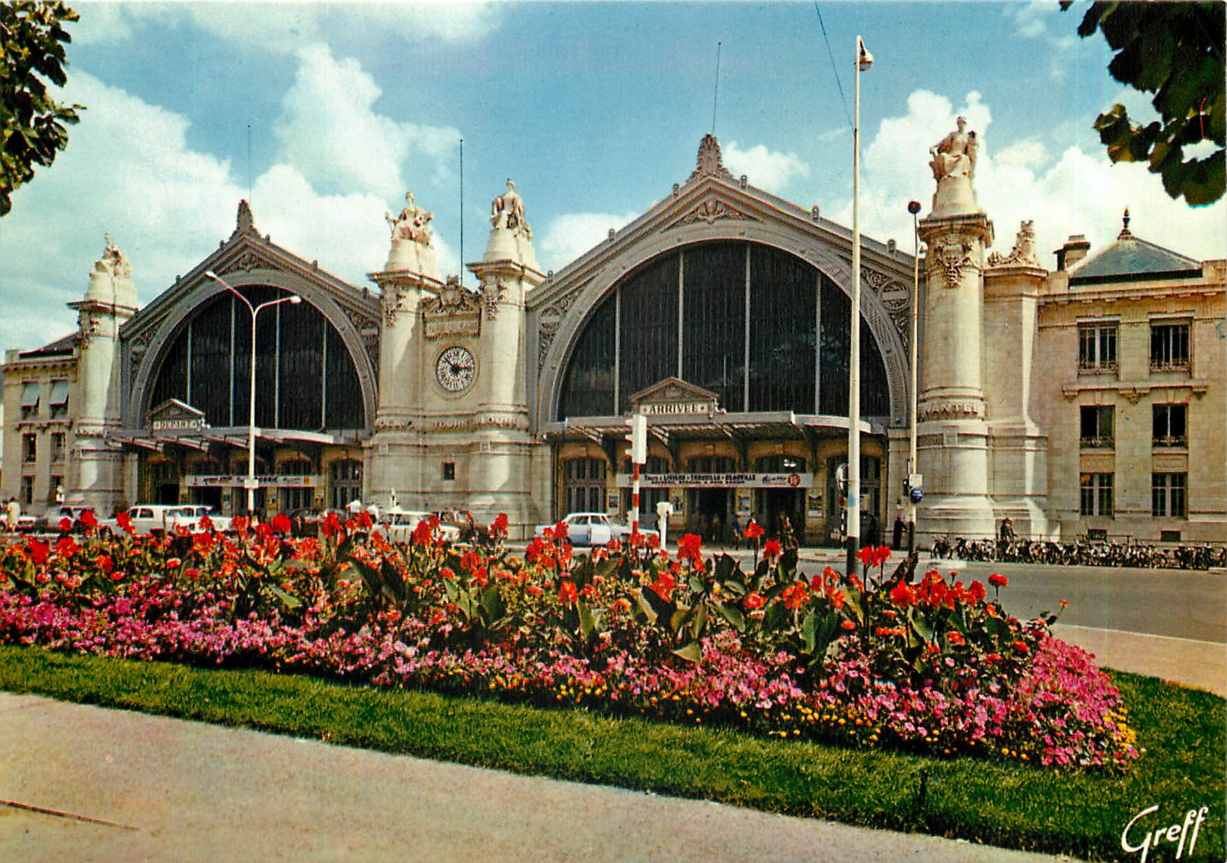 CPM Tours Indre et Loire La Gare 