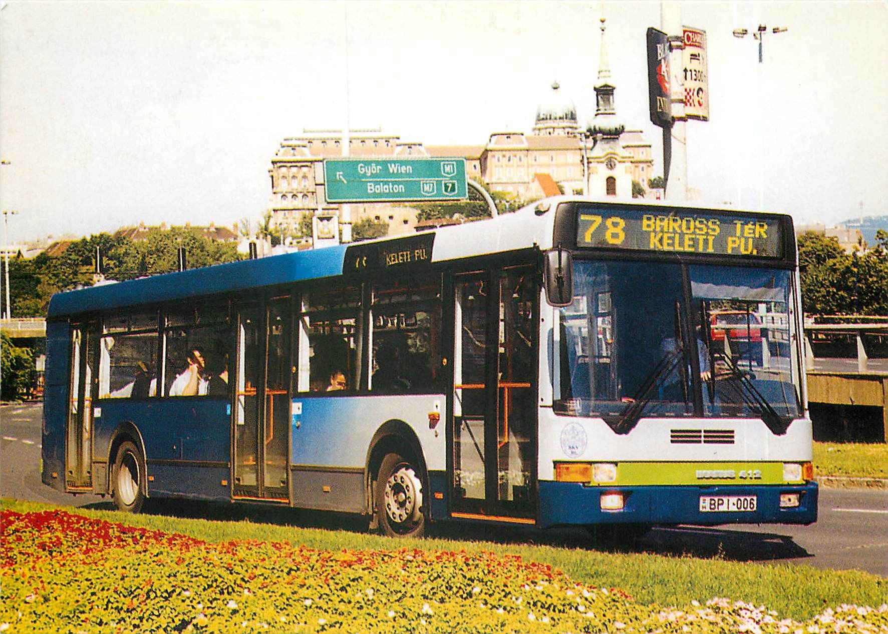 CPM Niederflurbus der Typ Ikarus 412 