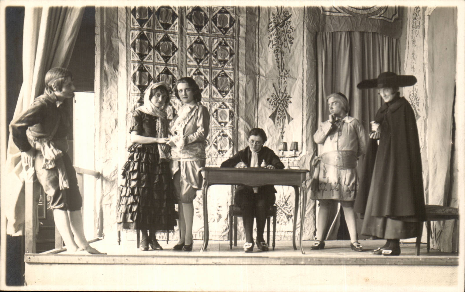 CPA Chart PhotoLe Barber of Seville Edith Croubez Helene Guillo Marie Louise Debril Charlesia Quetu Jeanne Quelton Gary