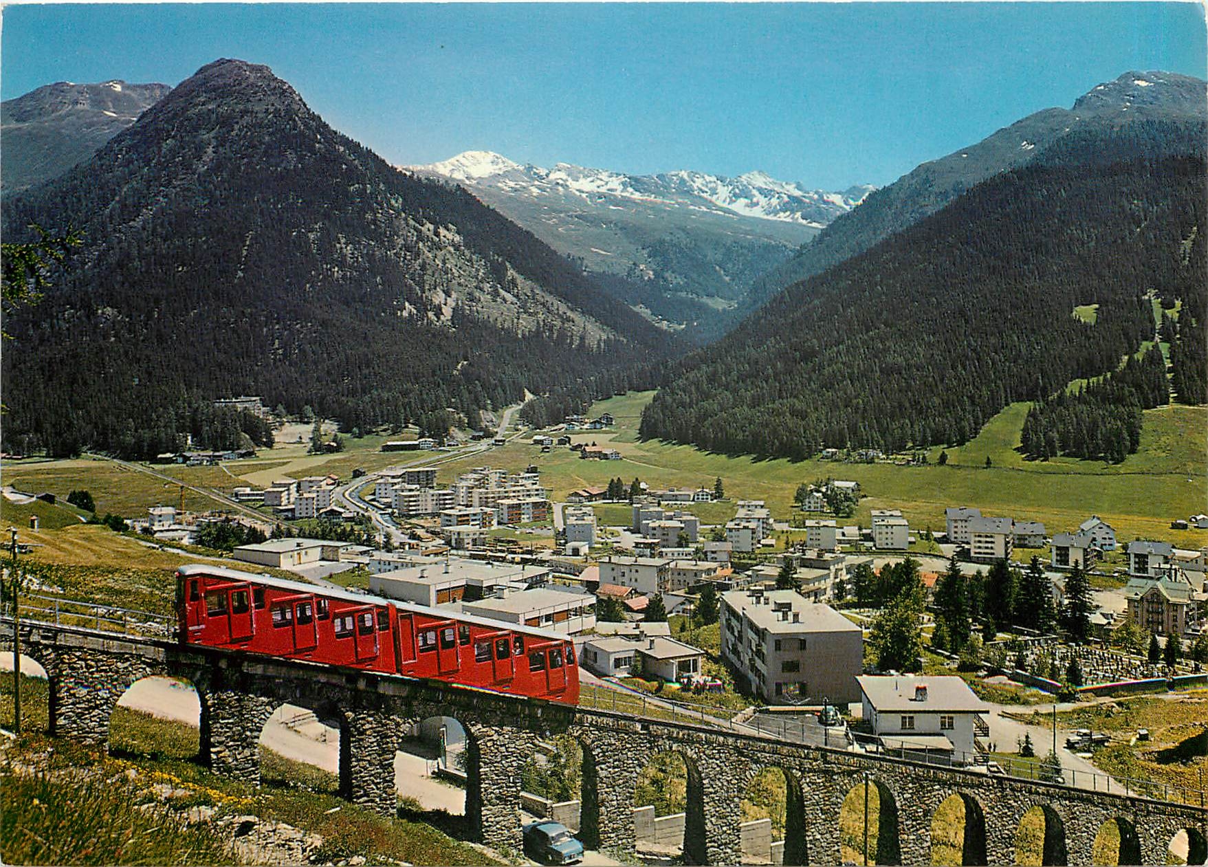 CPM Davos-Parsenn-Bahn Blick ins Flueelatal