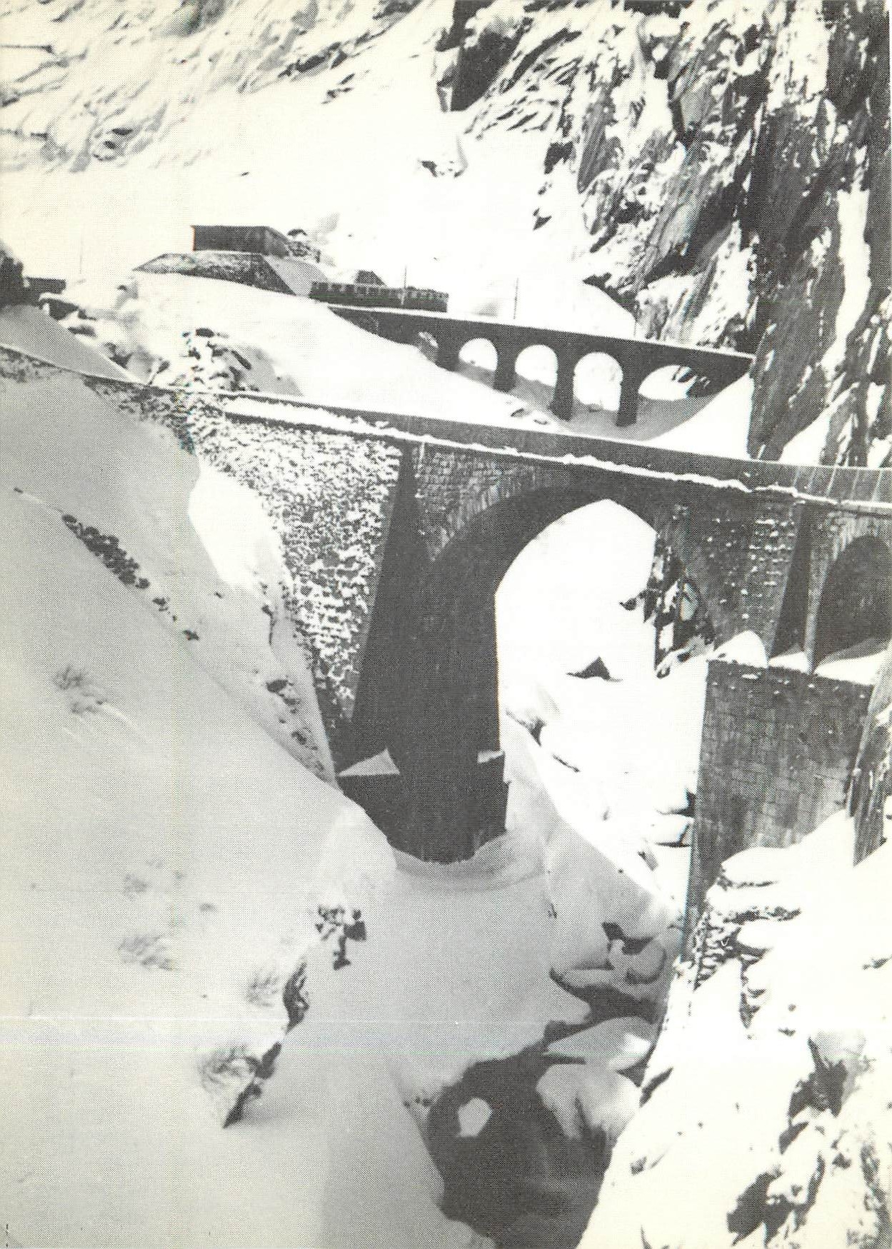 CPM SchB-Zug auf dem Bruckwaldbodenviadukt